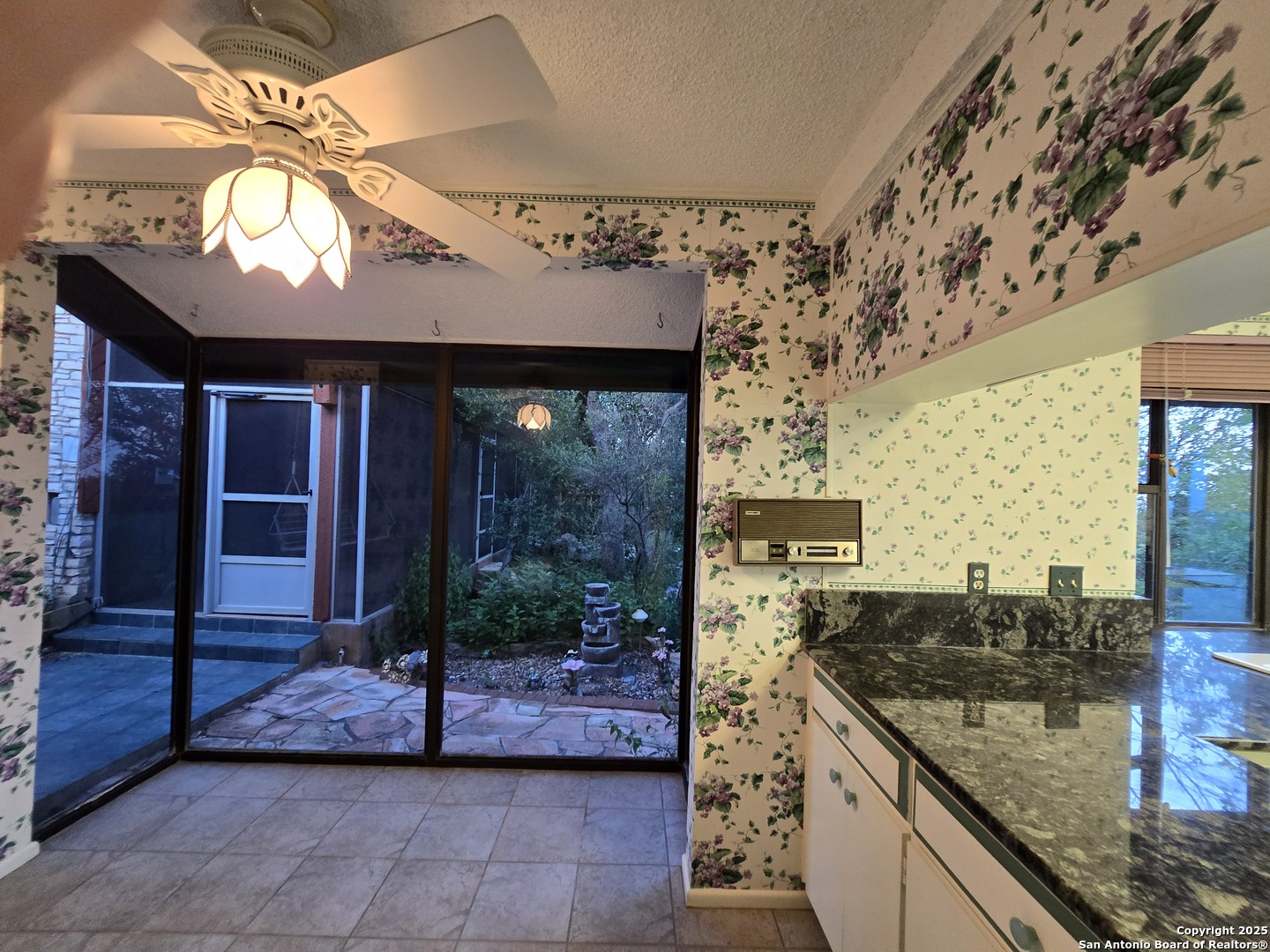 9840 Tower View