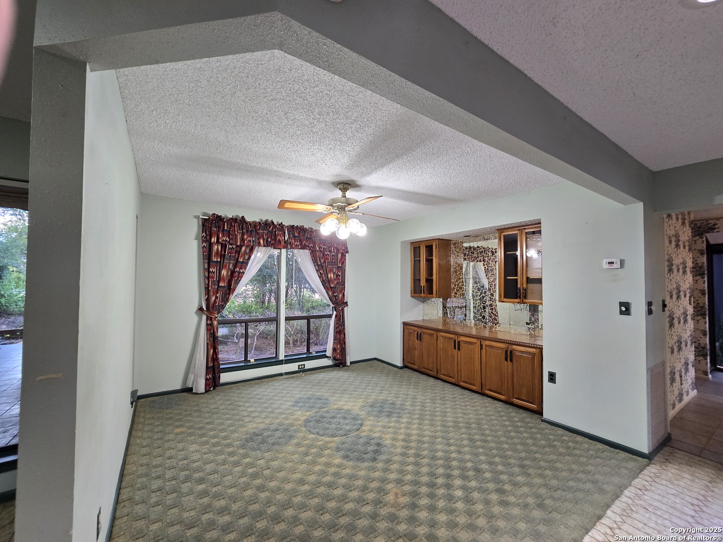 9840 Tower View