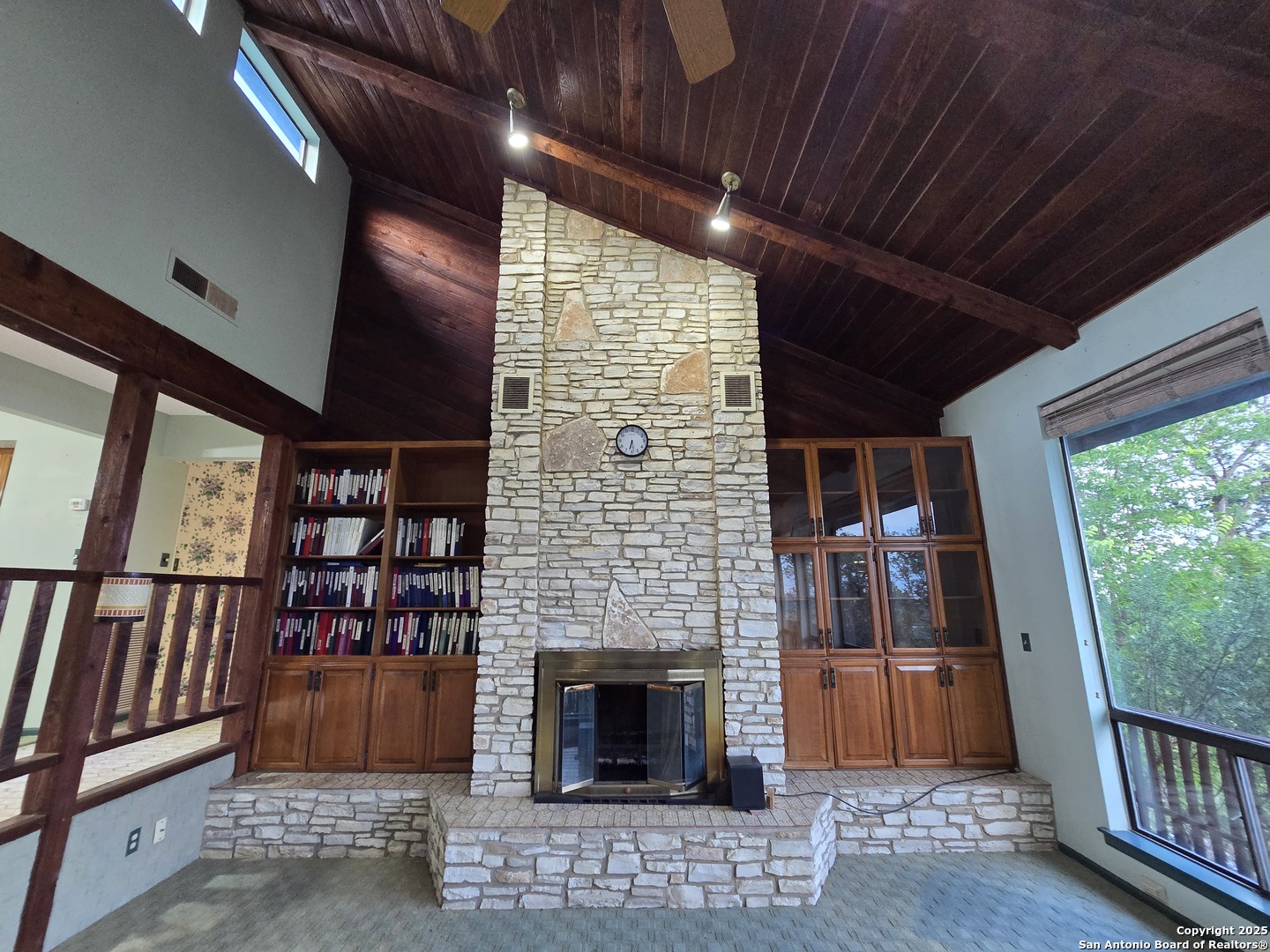 9840 Tower View