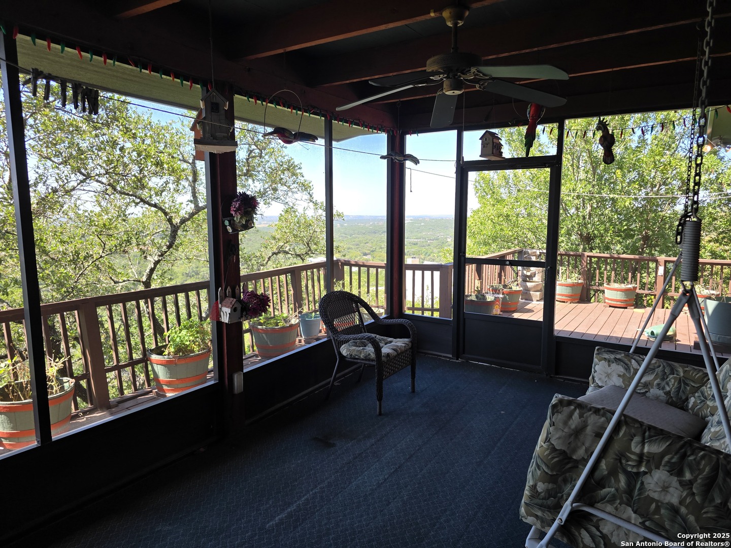 9840 Tower View