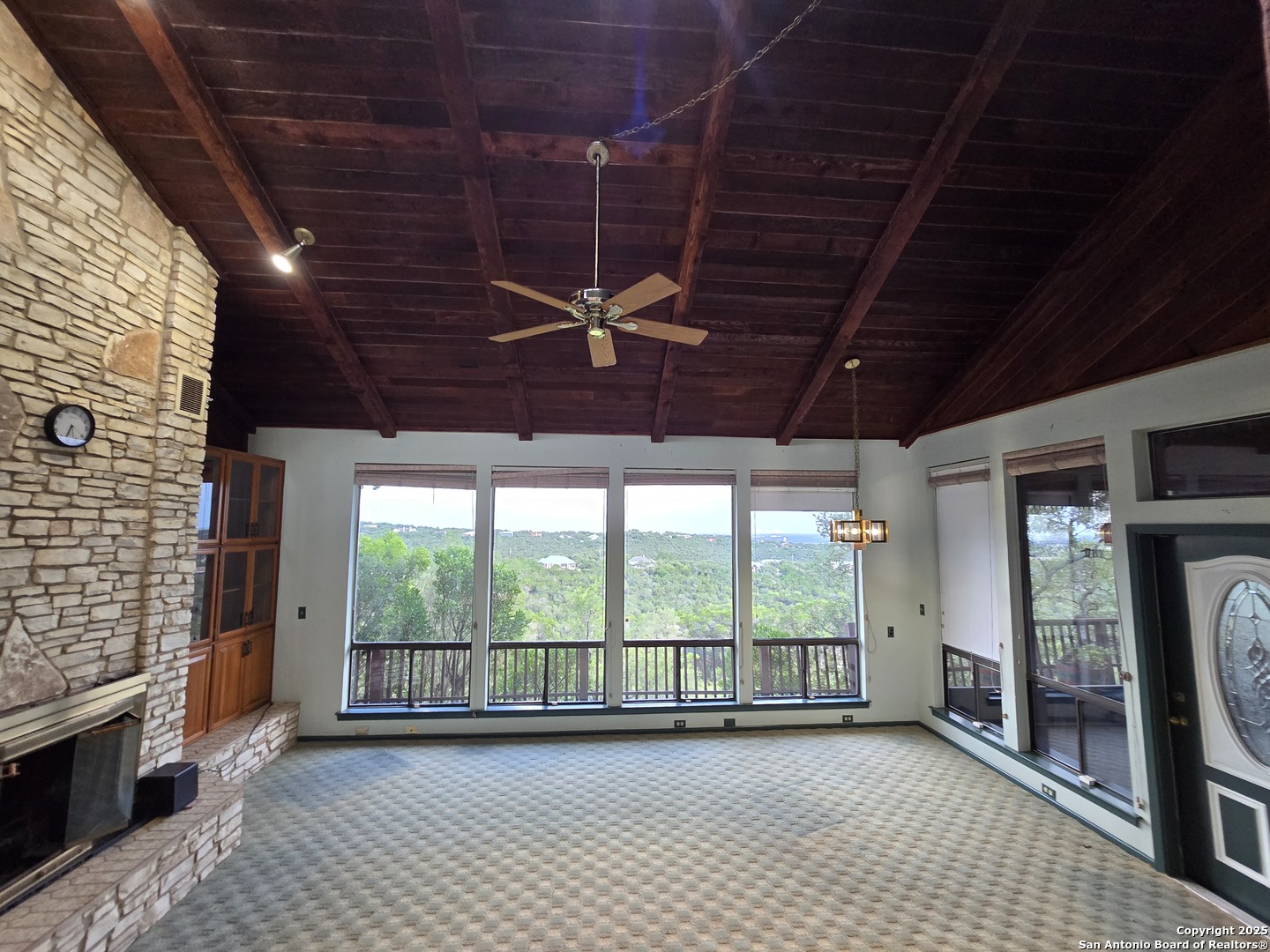 9840 Tower View