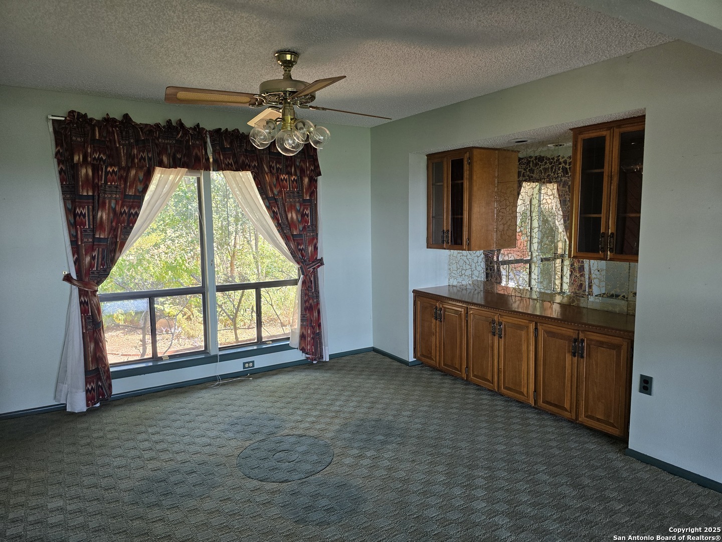 9840 Tower View