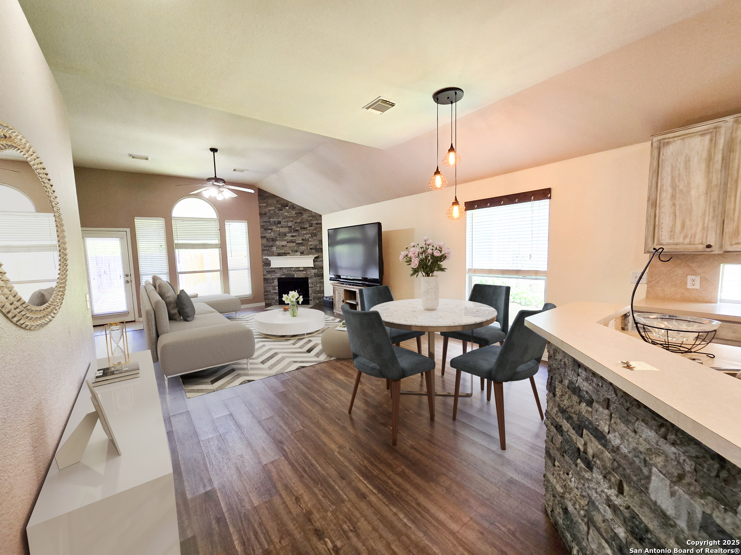 10506 Canyon River