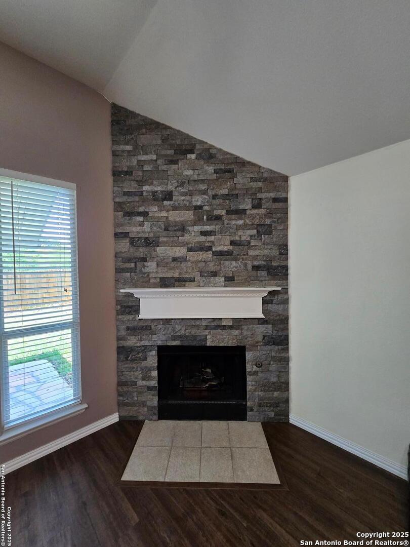 10506 Canyon River
