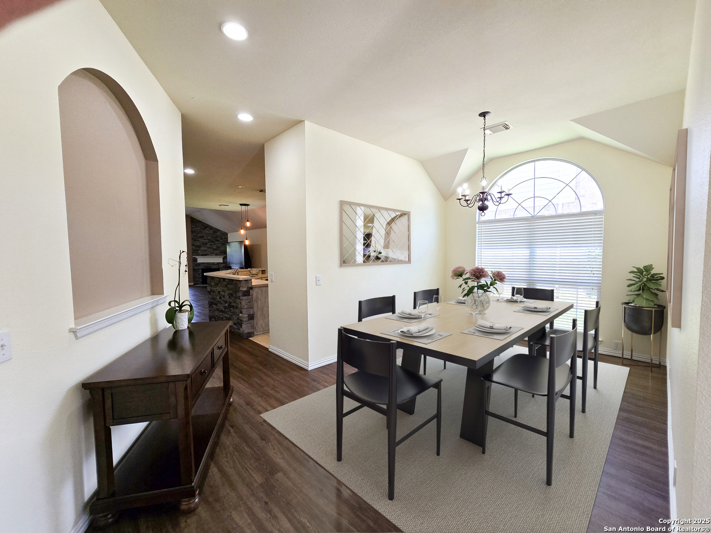 10506 Canyon River