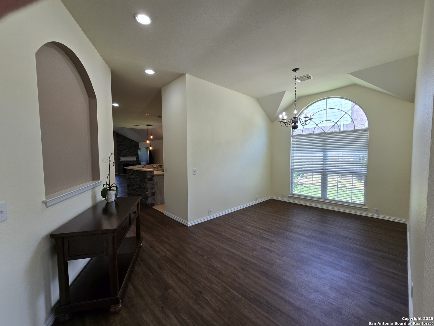 10506 Canyon River