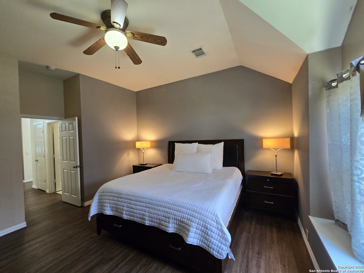 10506 Canyon River