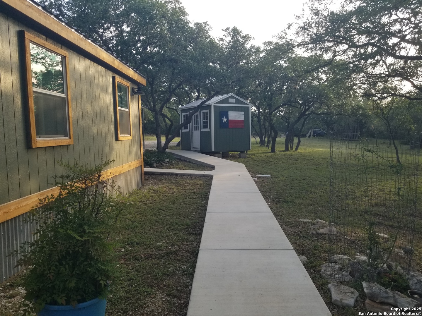 9200 Park Road 37