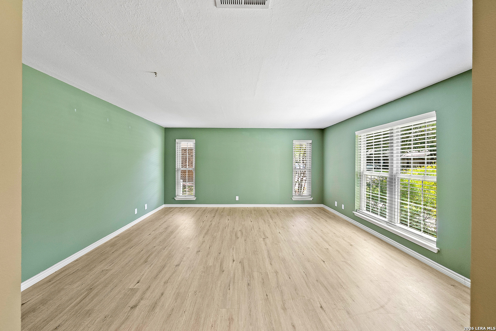2831 Peppermill Run