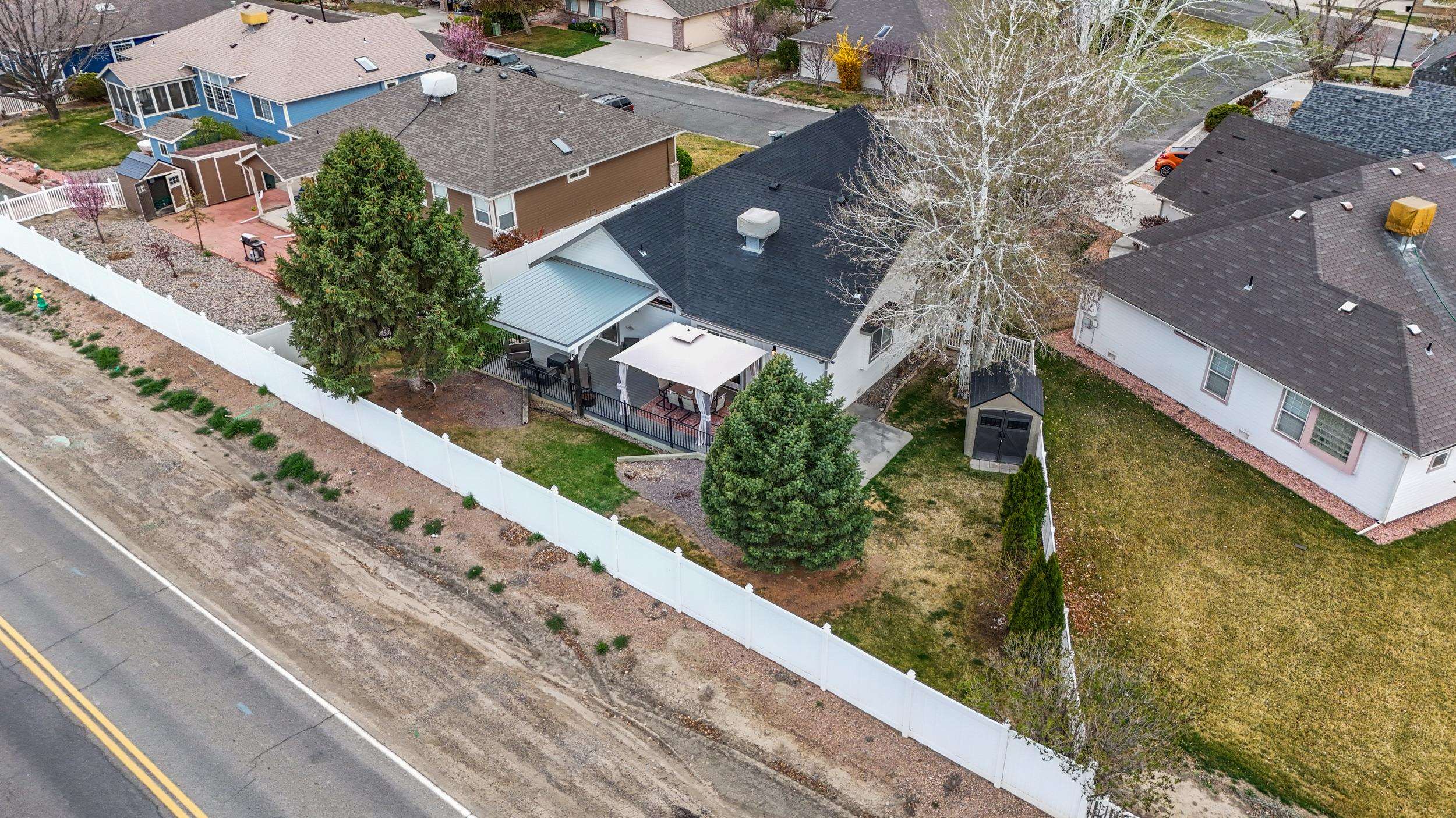 710 E Harbor Circle