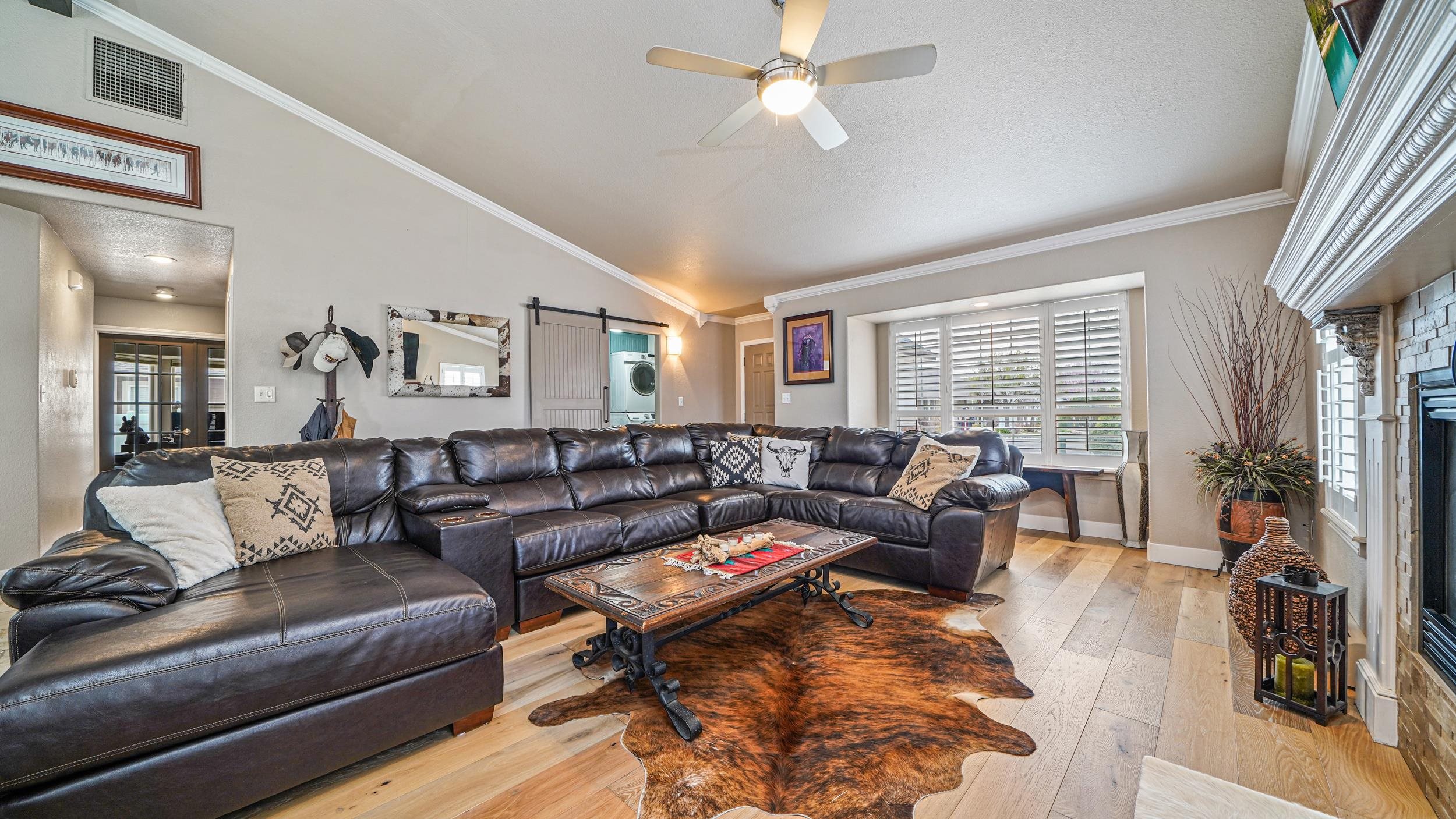 710 E Harbor Circle