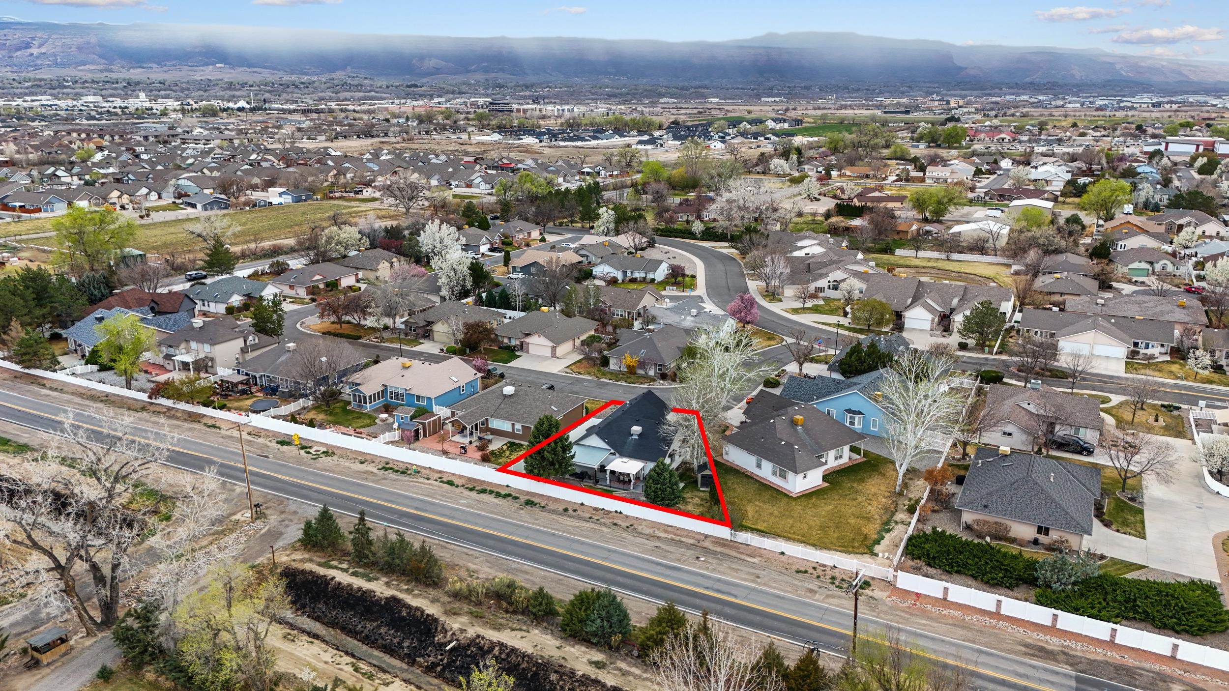 710 E Harbor Circle