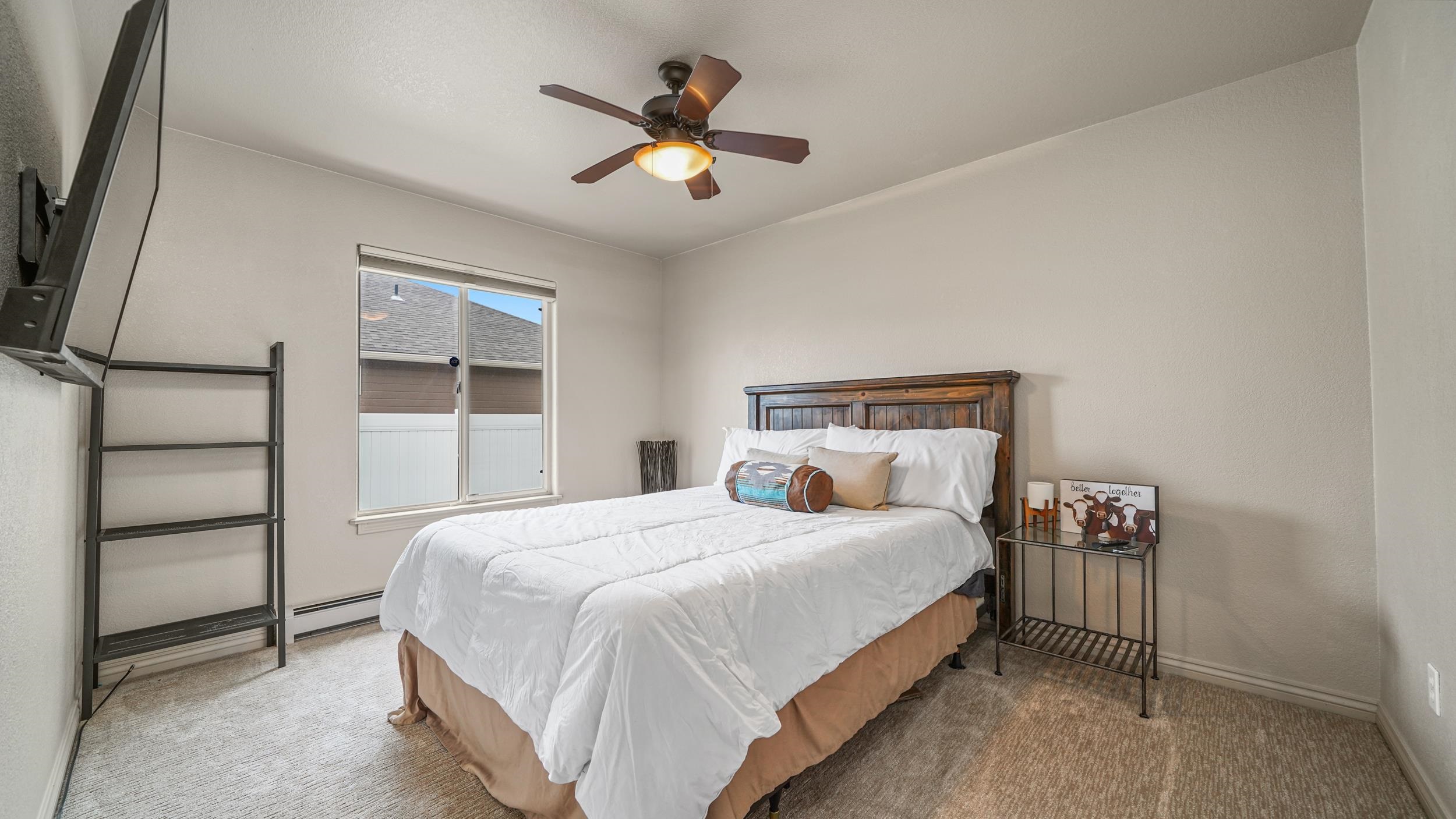 710 E Harbor Circle