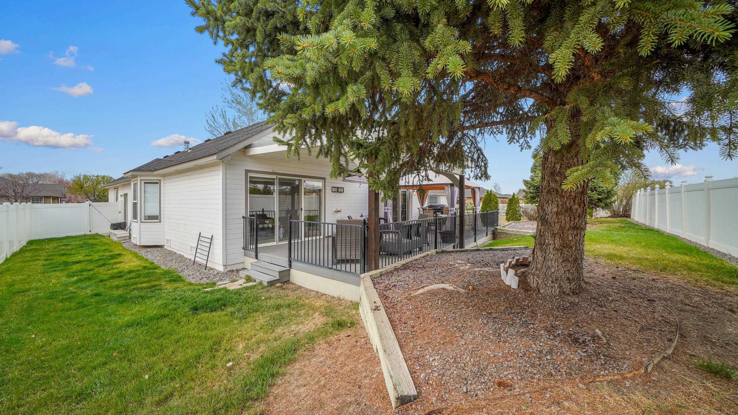 710 E Harbor Circle