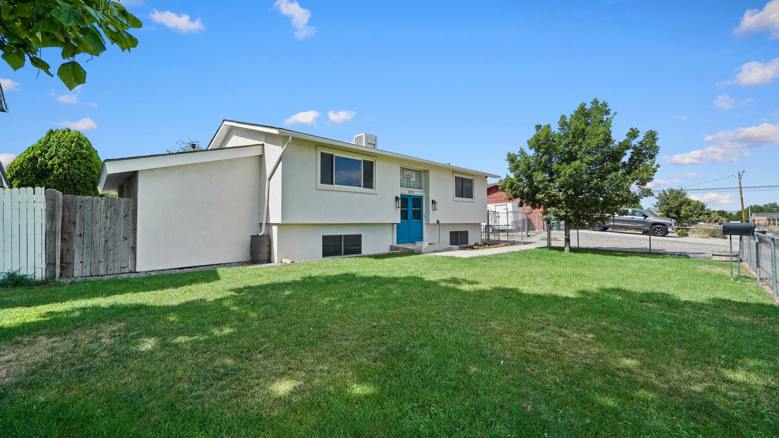 2879 Mesa Avenue