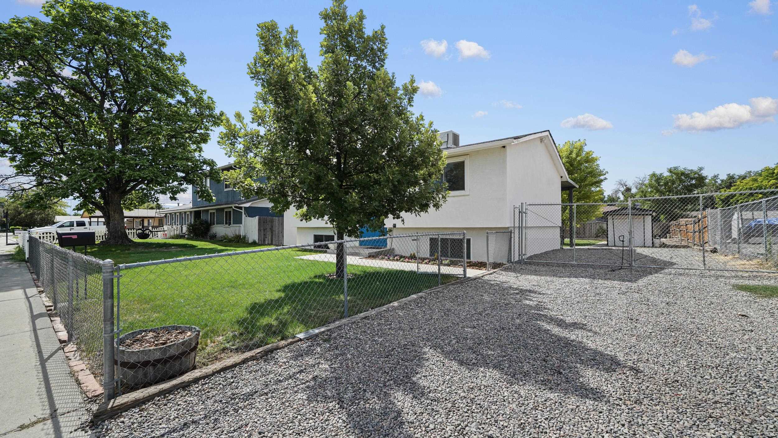 2879 Mesa Avenue