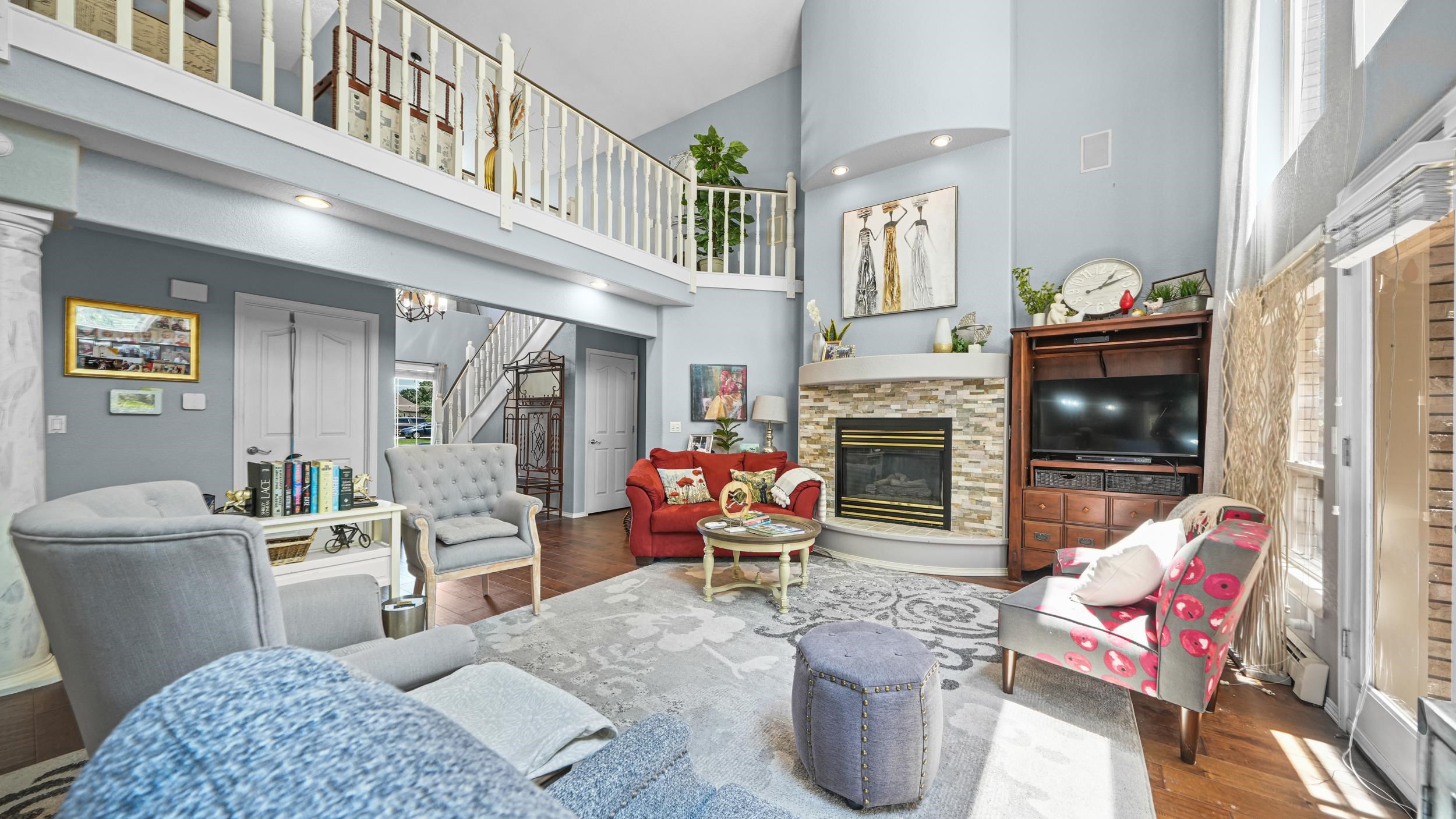 2545 Moonridge Drive