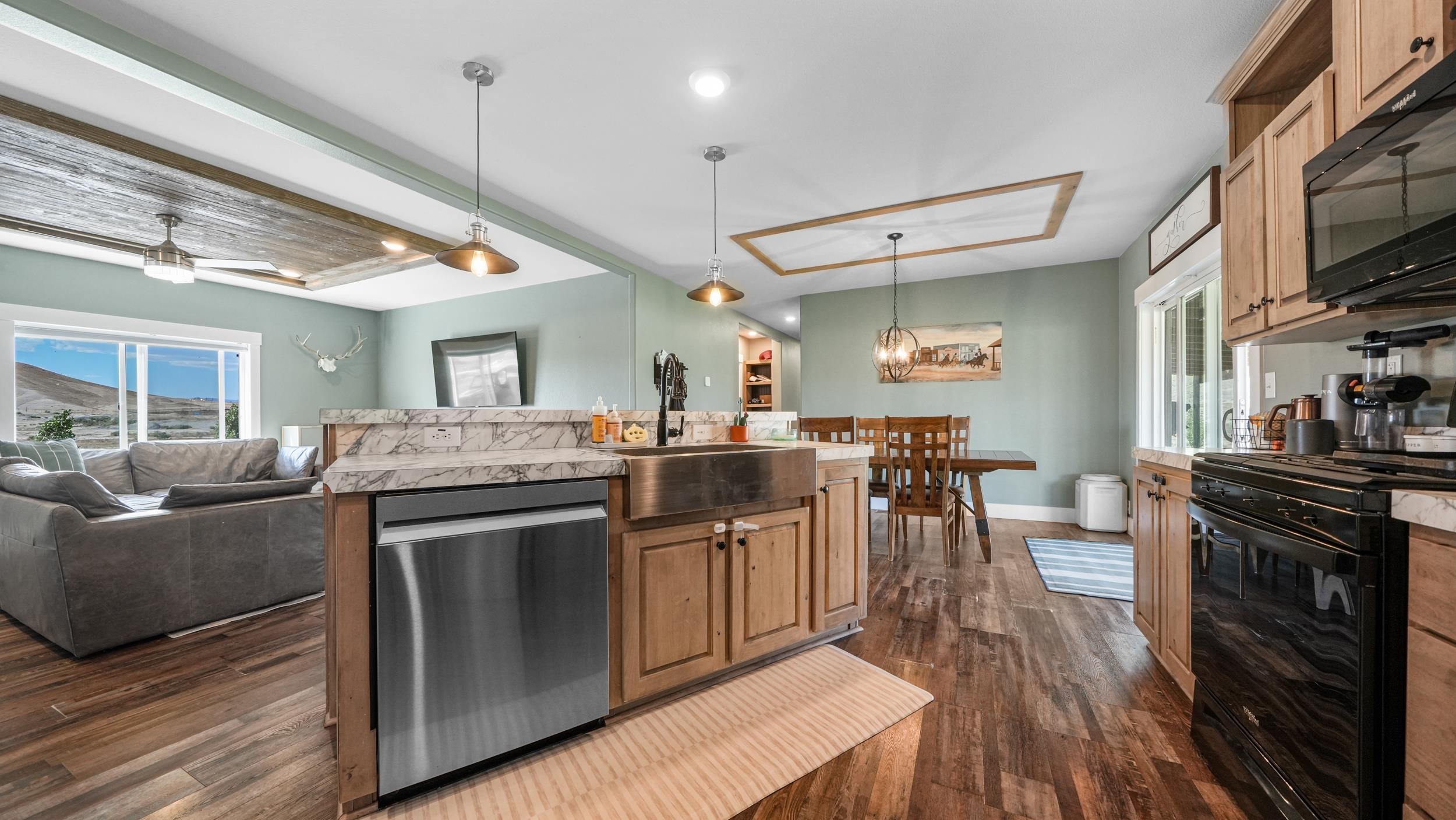 1750 Oasis Drive