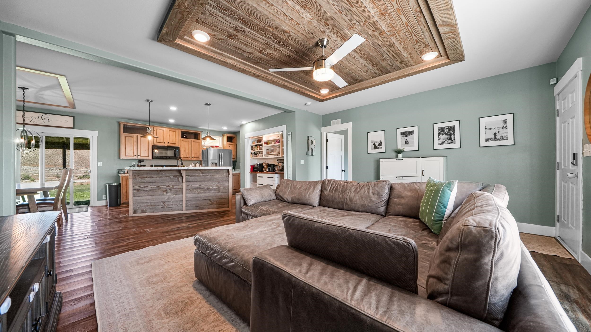 1750 Oasis Drive