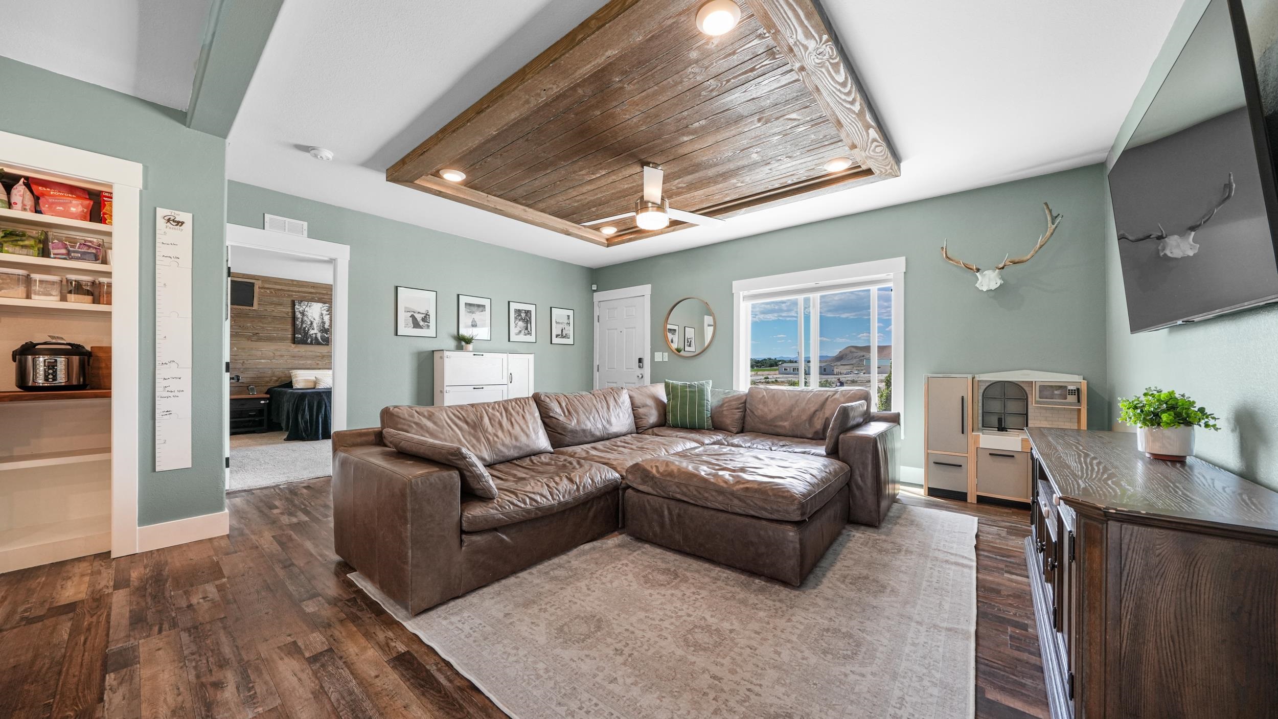 1750 Oasis Drive