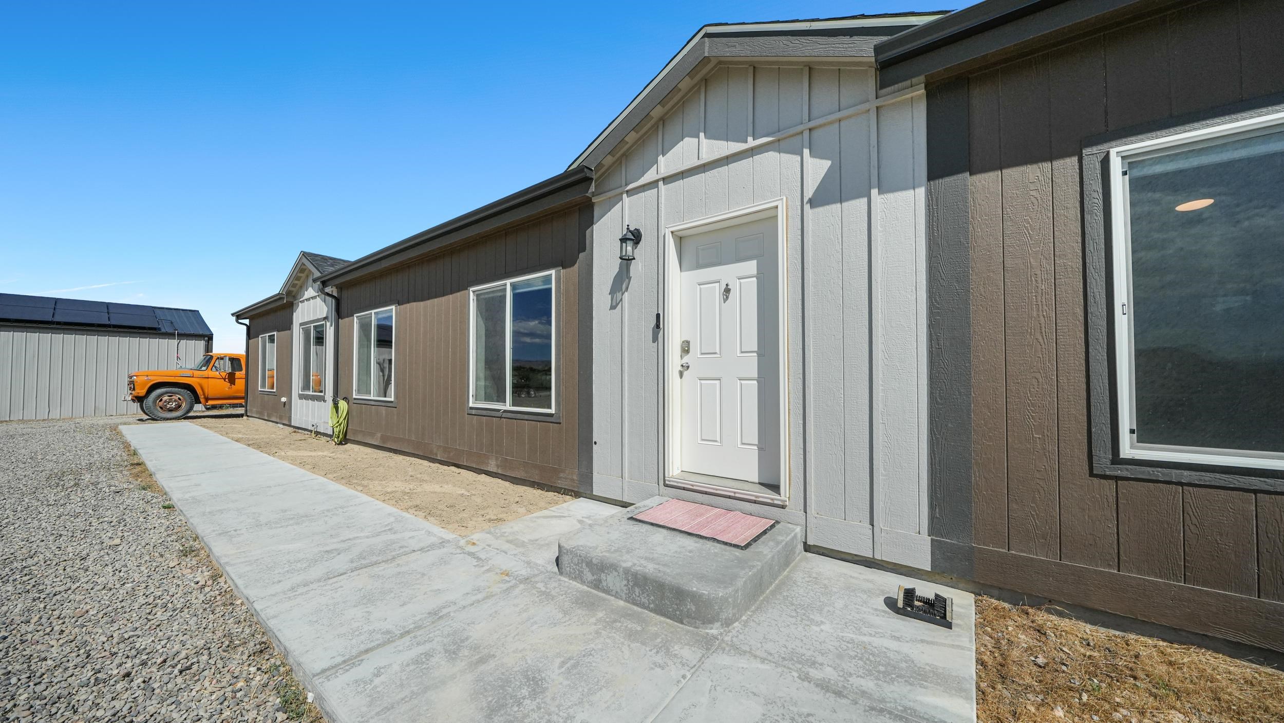 1750 Oasis Drive