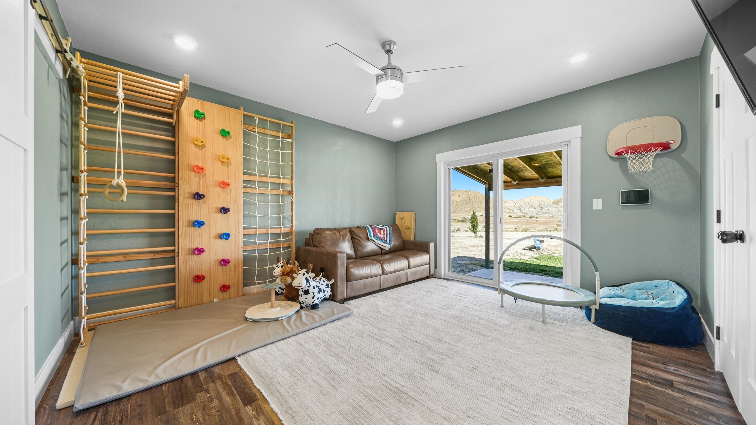 1750 Oasis Drive
