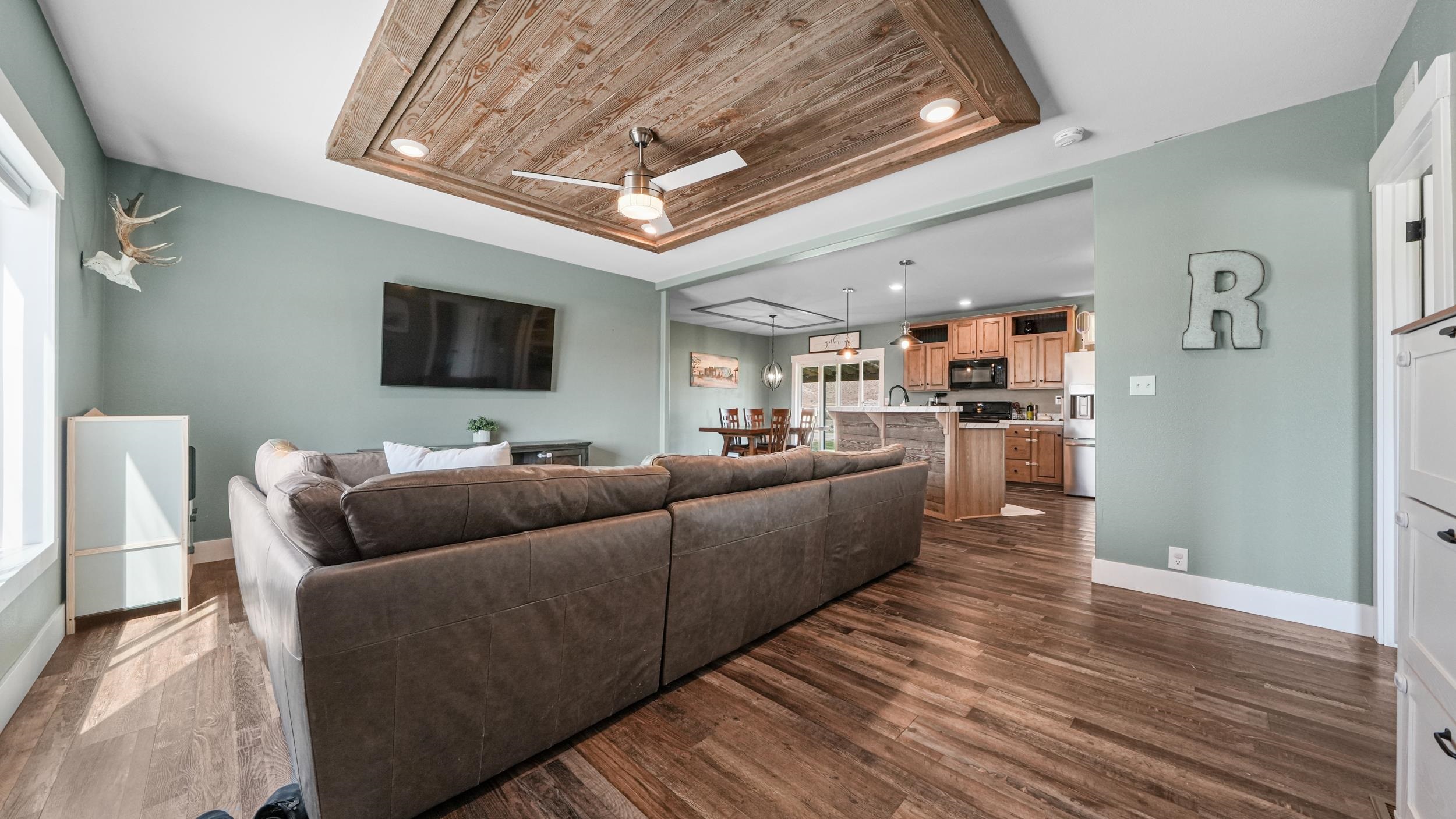 1750 Oasis Drive