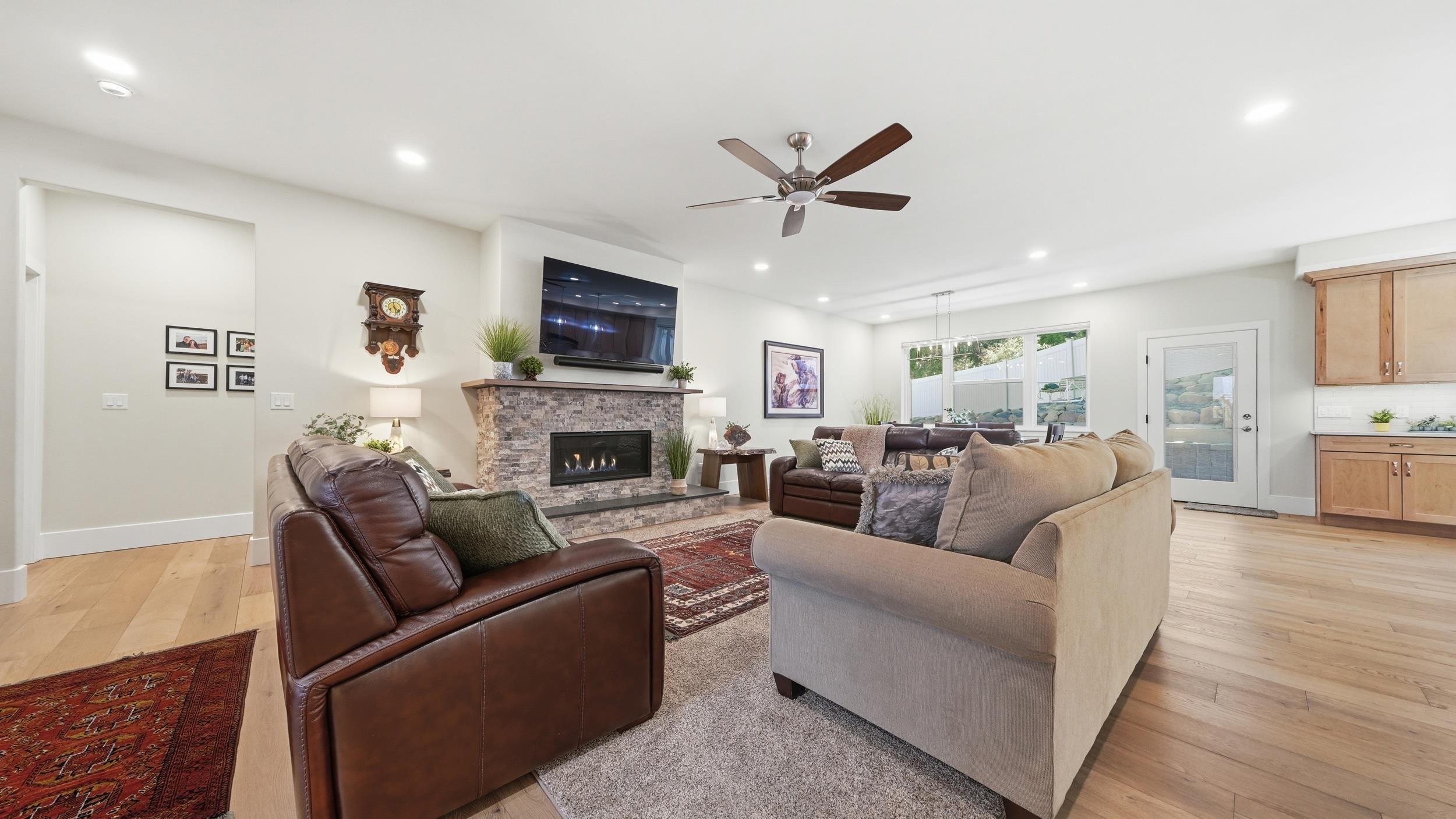 683 Tweed Court