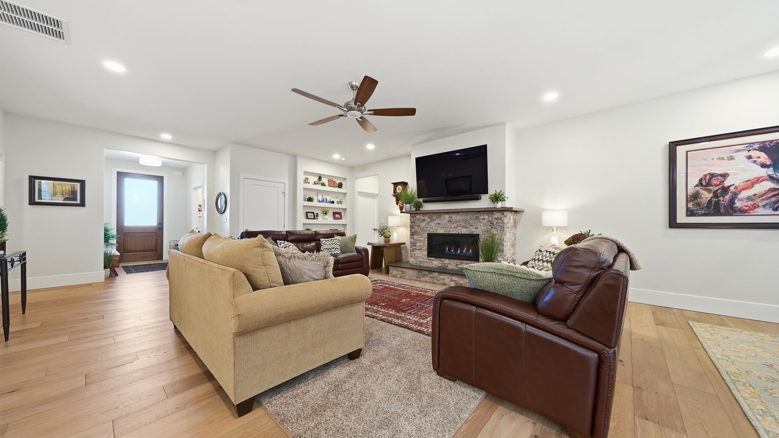 683 Tweed Court