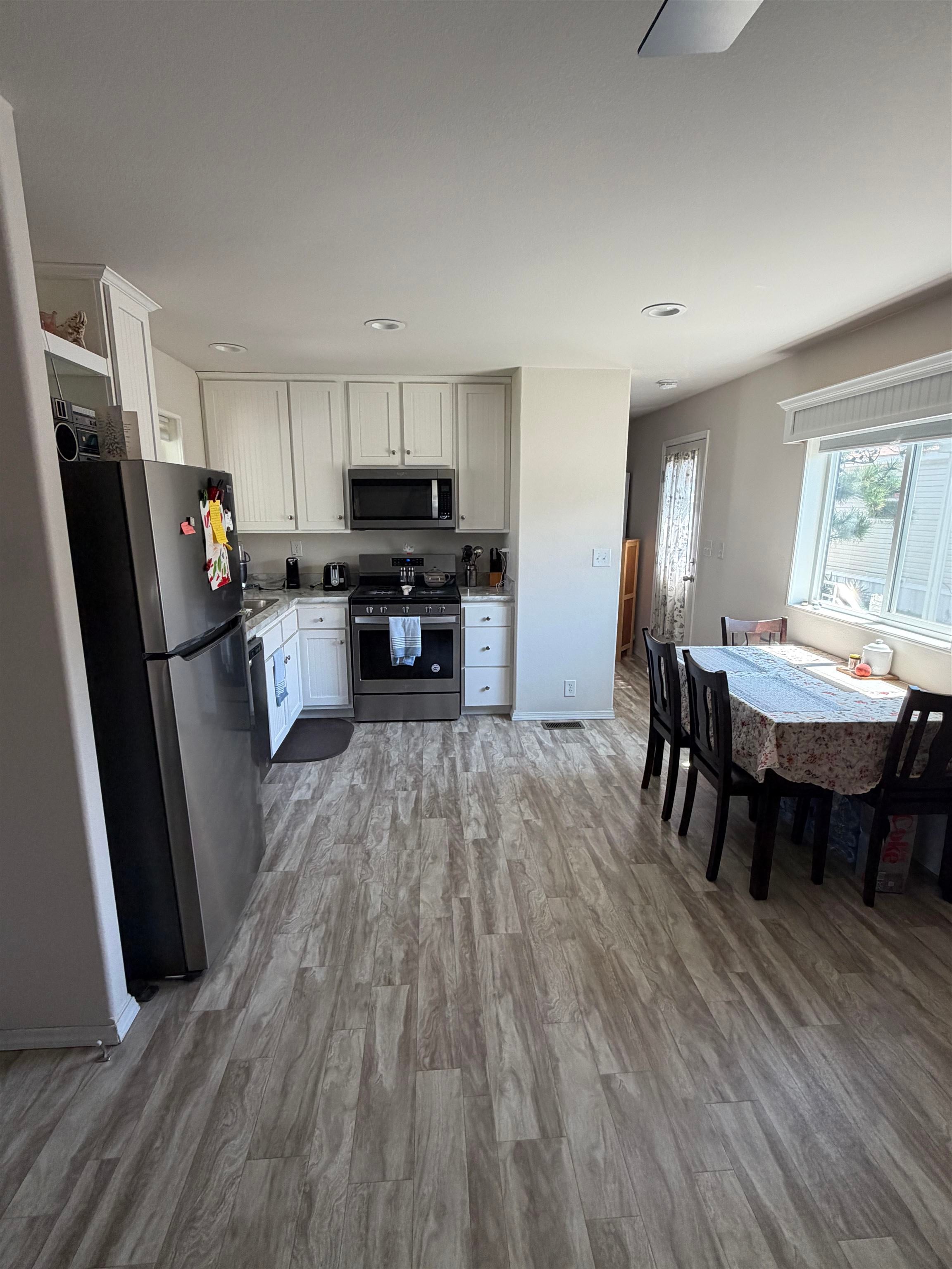 435 32 Road Unit: 128