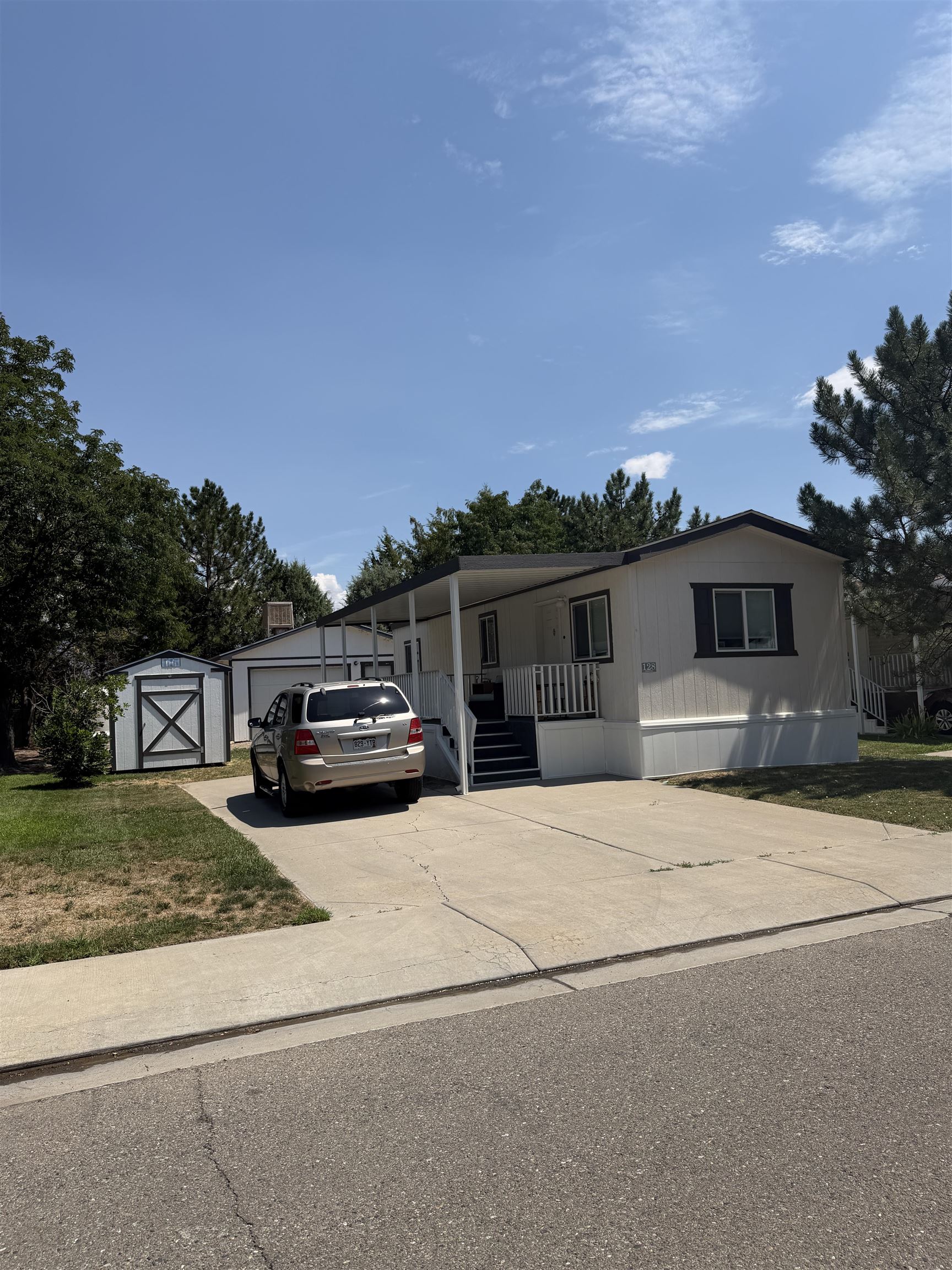 435 32 Road Unit: 128