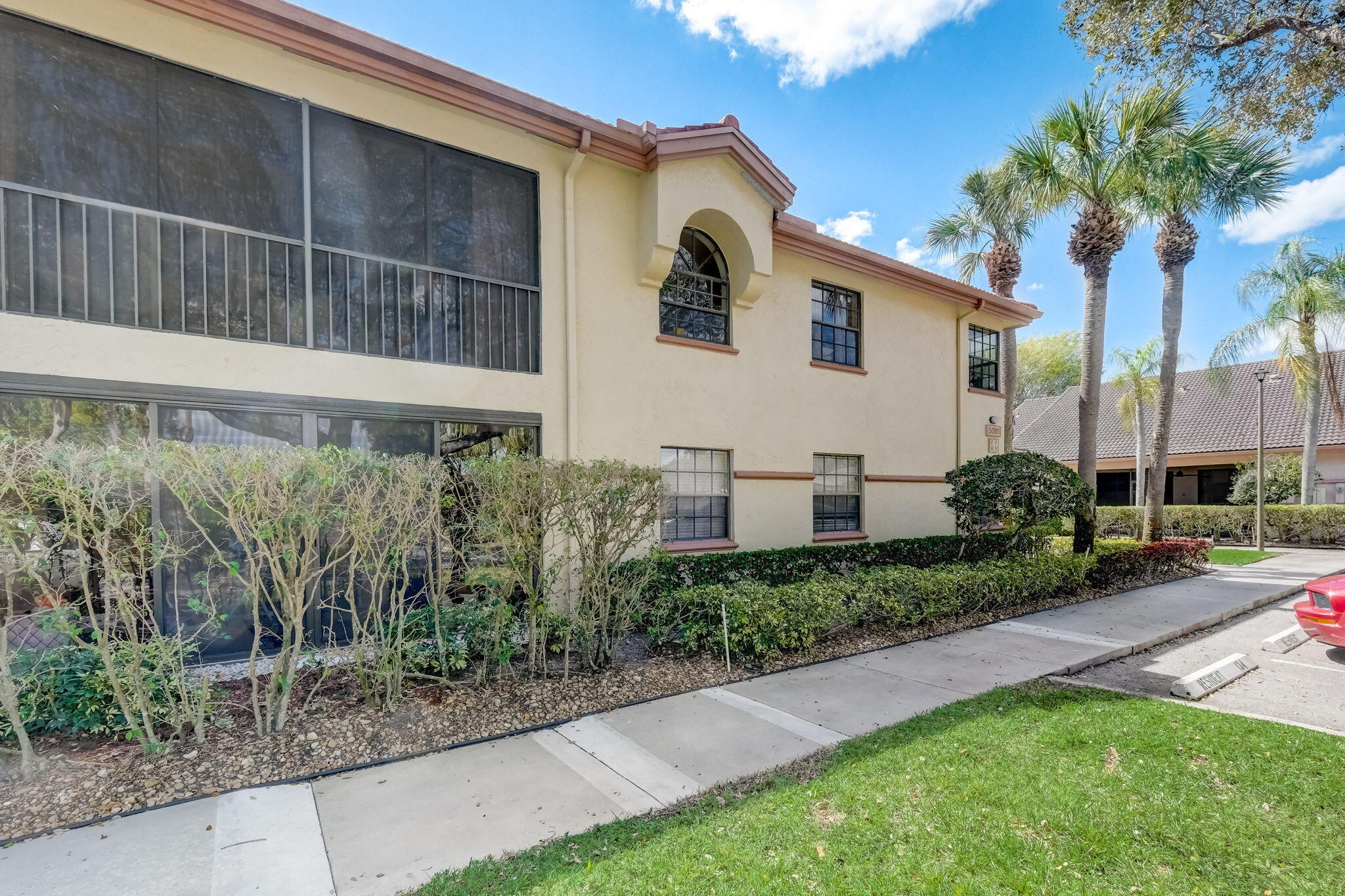 5091 Splendido Court N