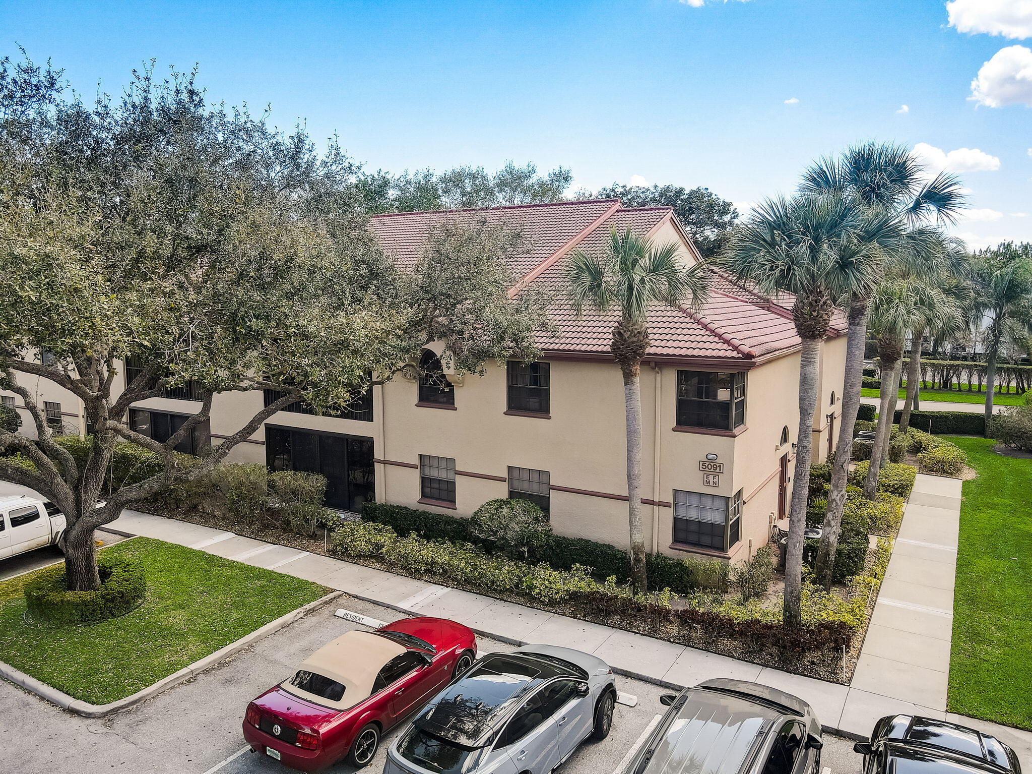 5091 Splendido Court N