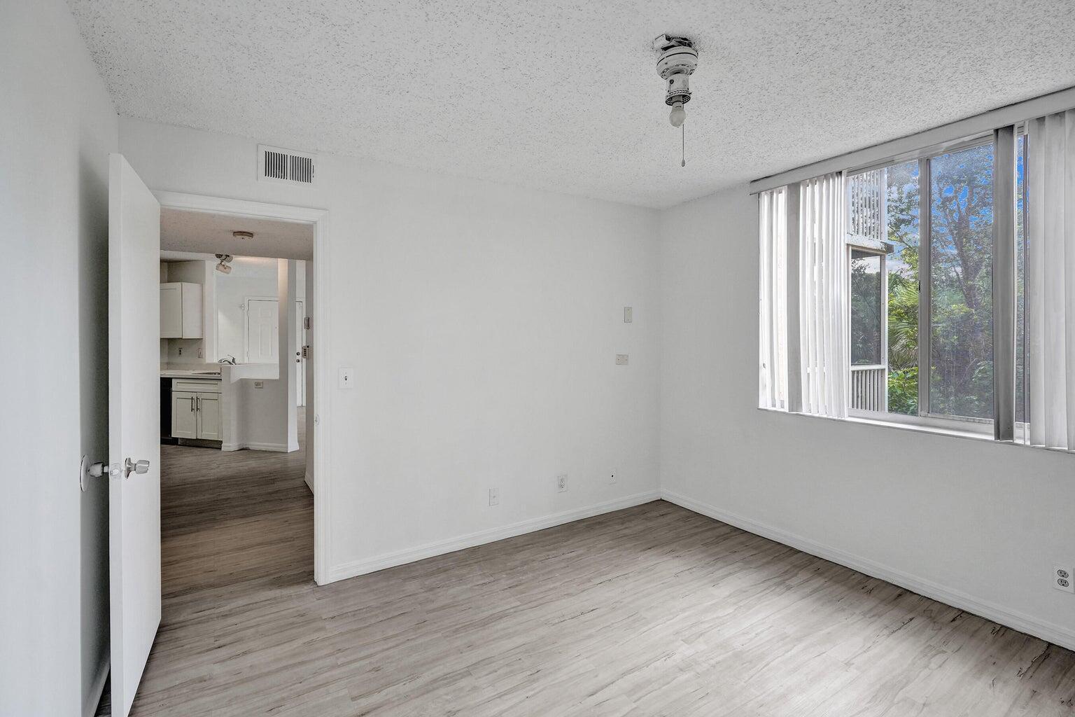4015 W McNab Road D204