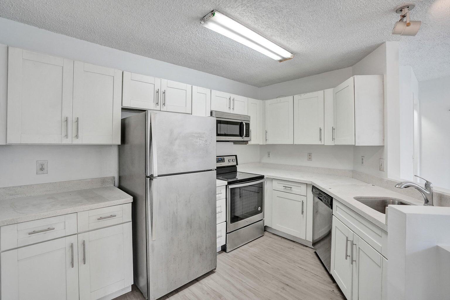 4015 W McNab Road D204