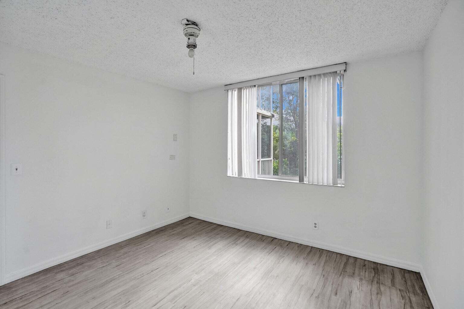 4015 W McNab Road D204