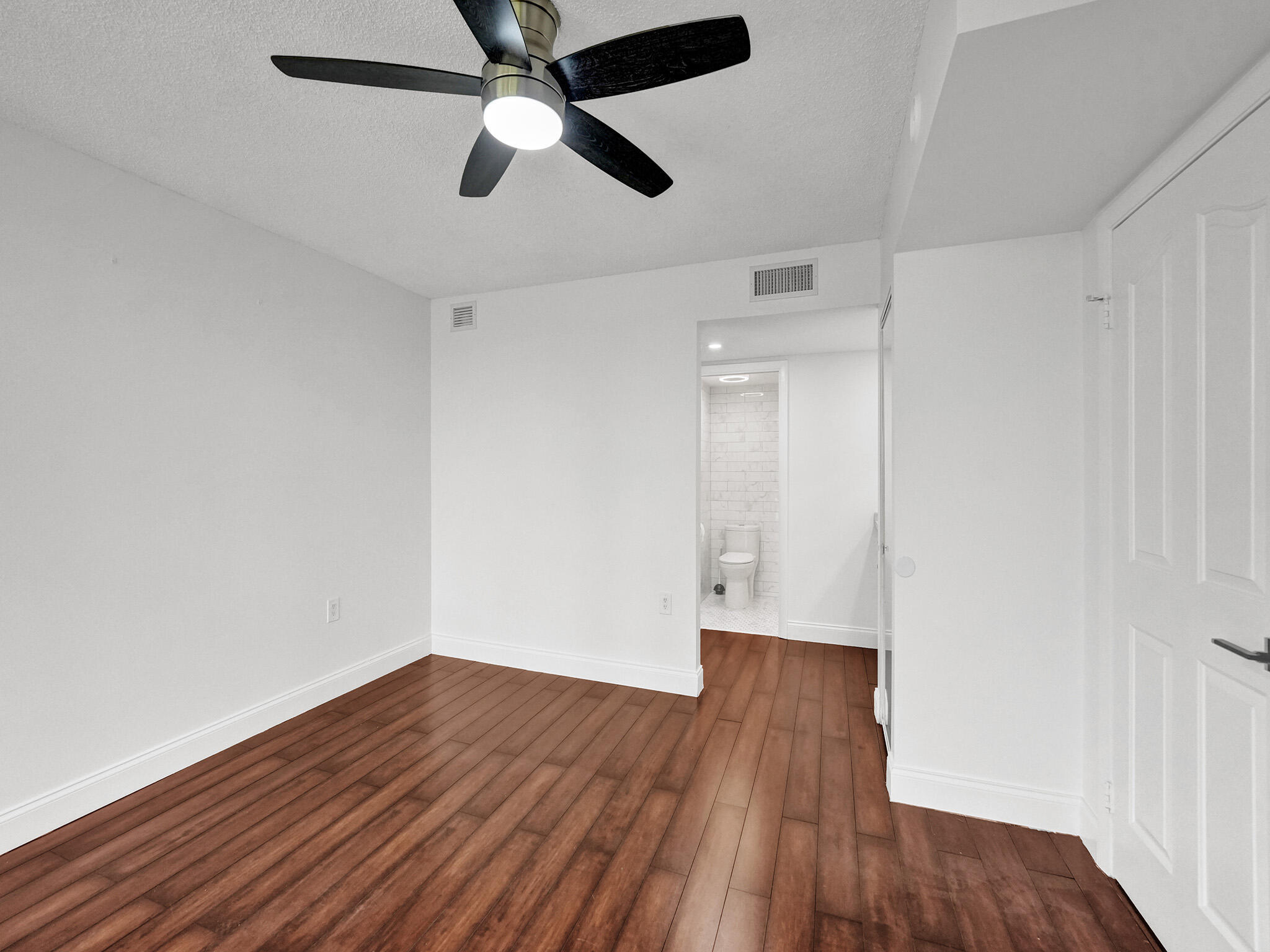 6169 BALBOA Circle 306