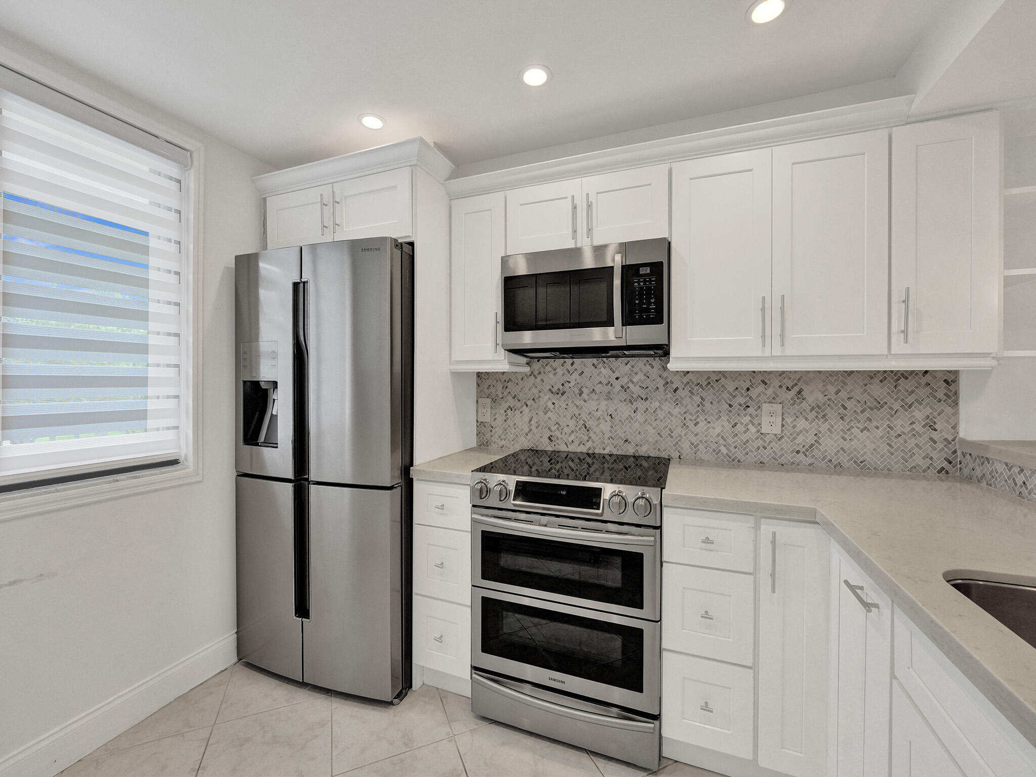6169 BALBOA Circle 306