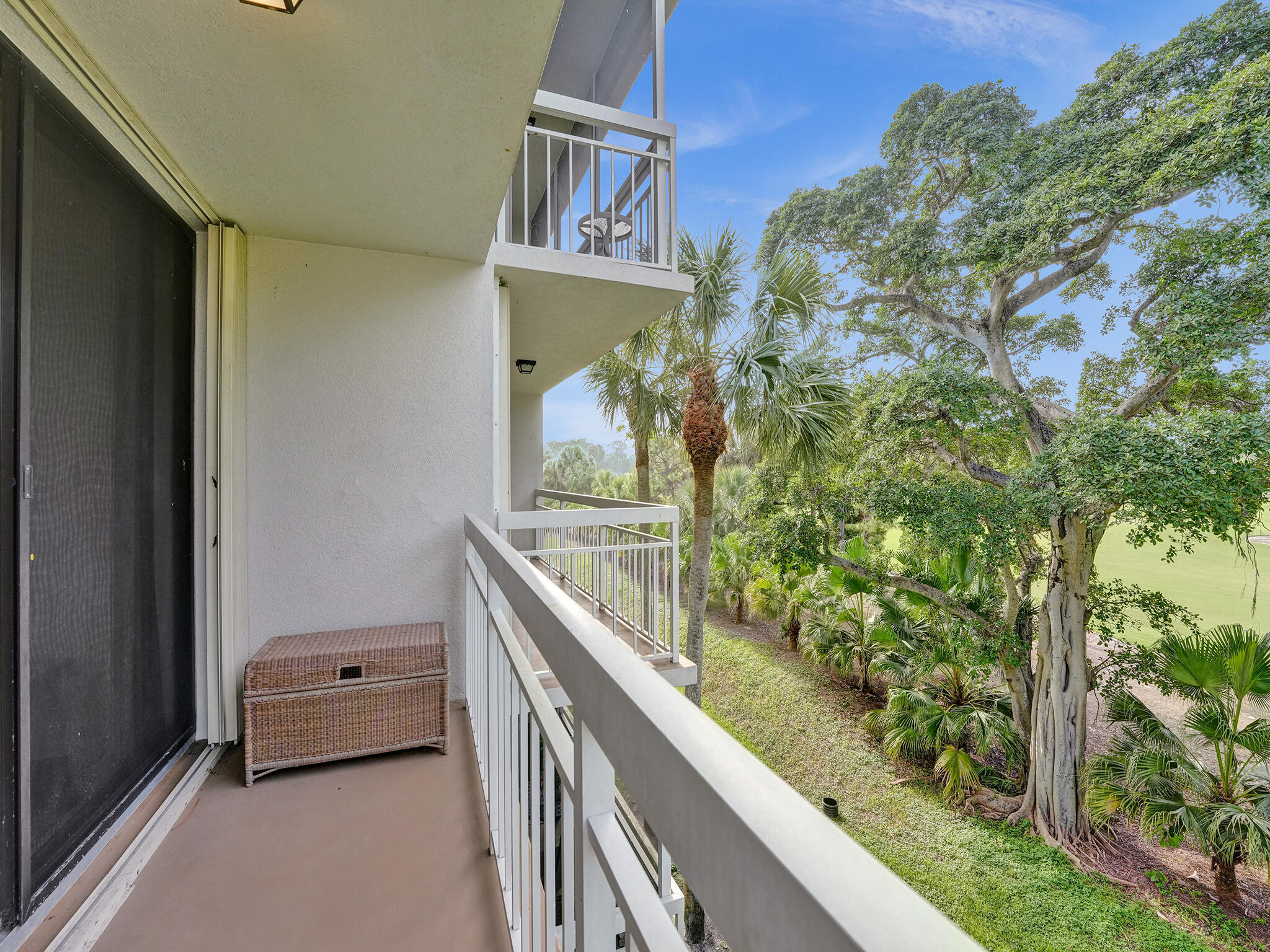6169 BALBOA Circle 306