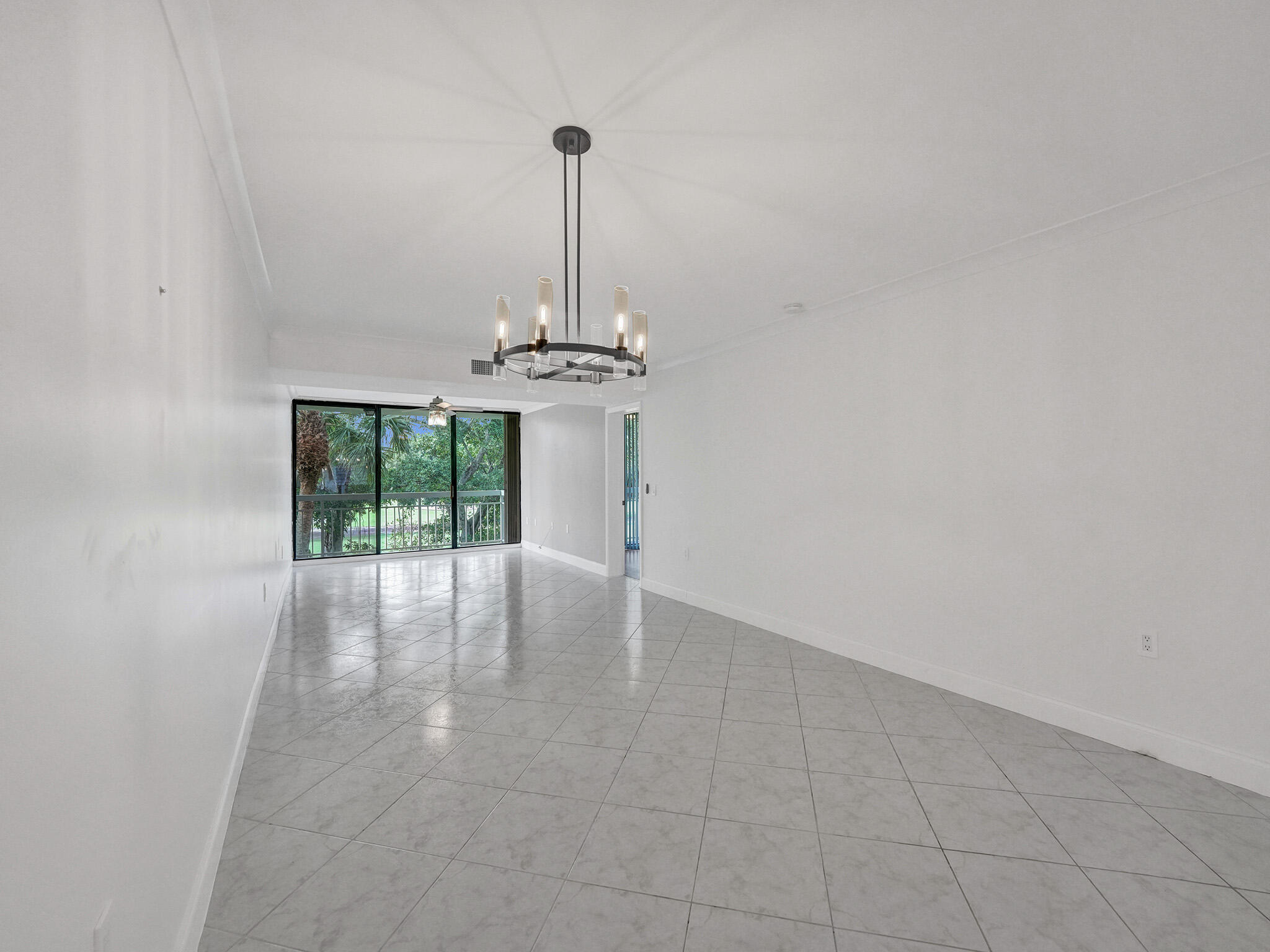 6169 BALBOA Circle 306