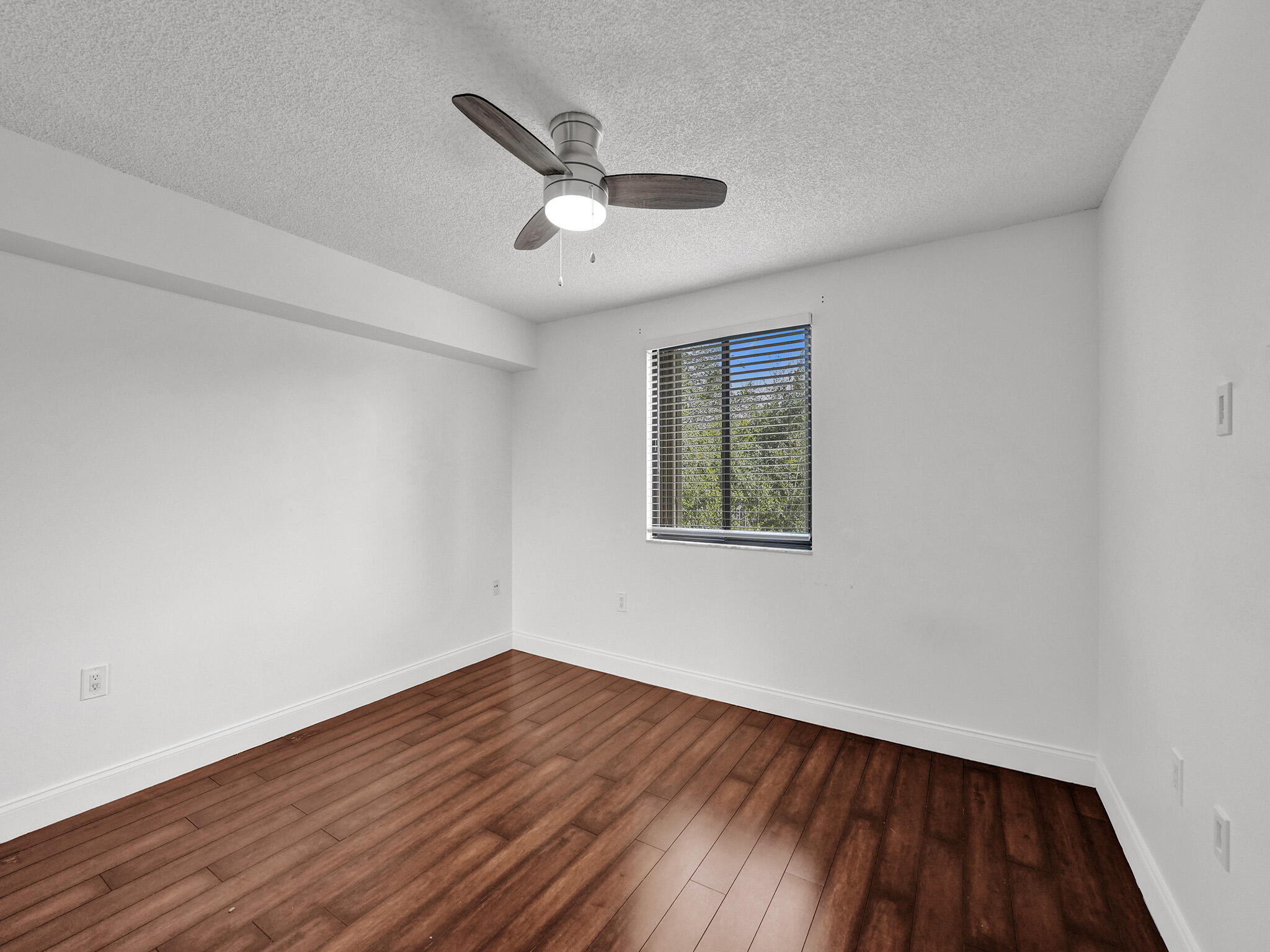 6169 BALBOA Circle 306