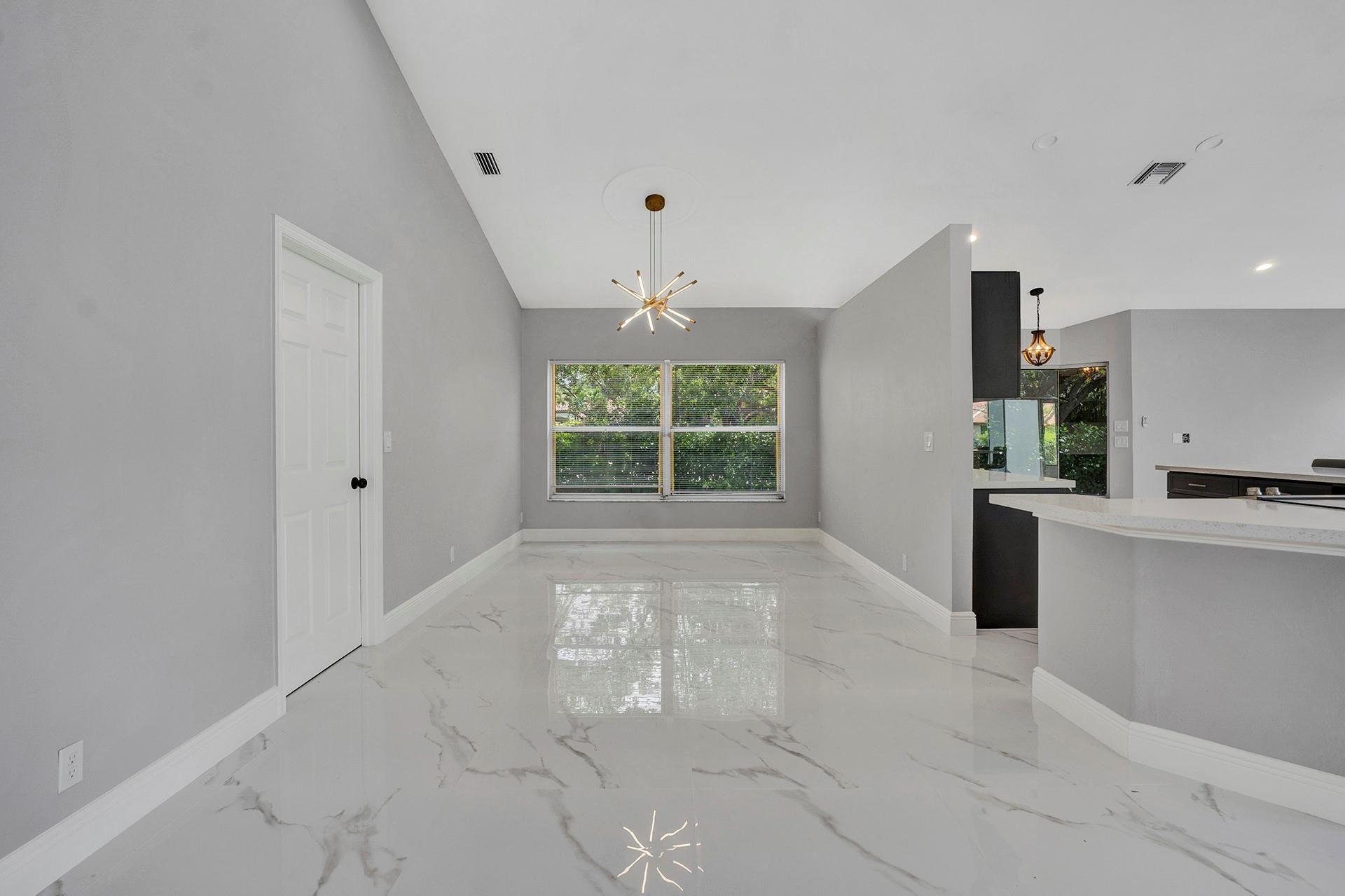 10210 NW 48 Court