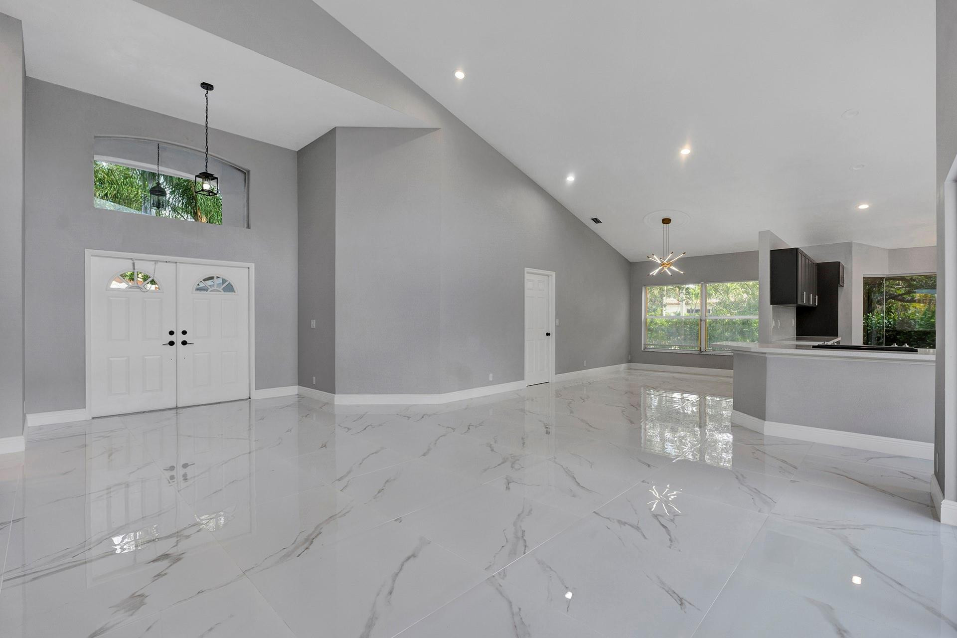 10210 NW 48 Court