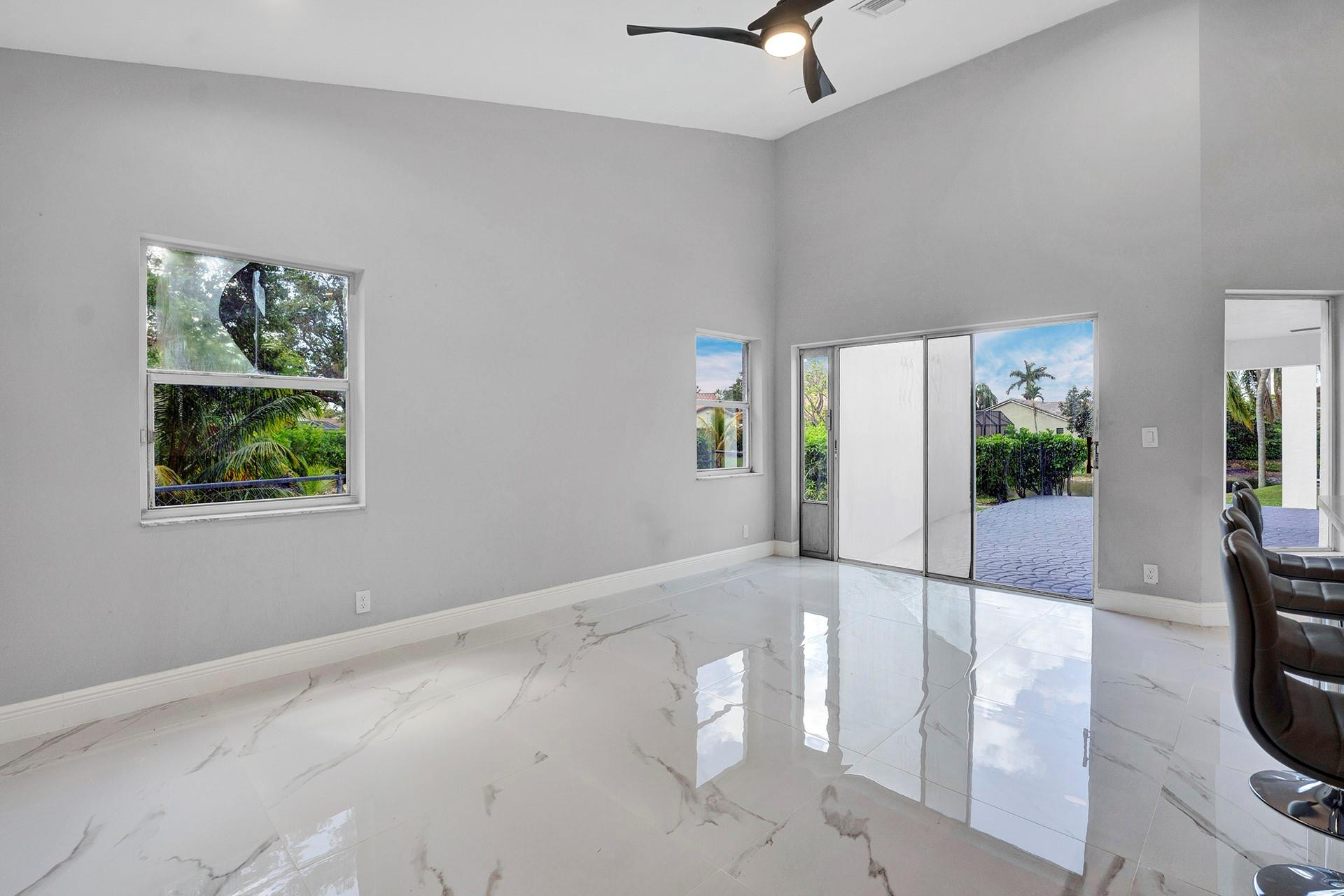 10210 NW 48 Court