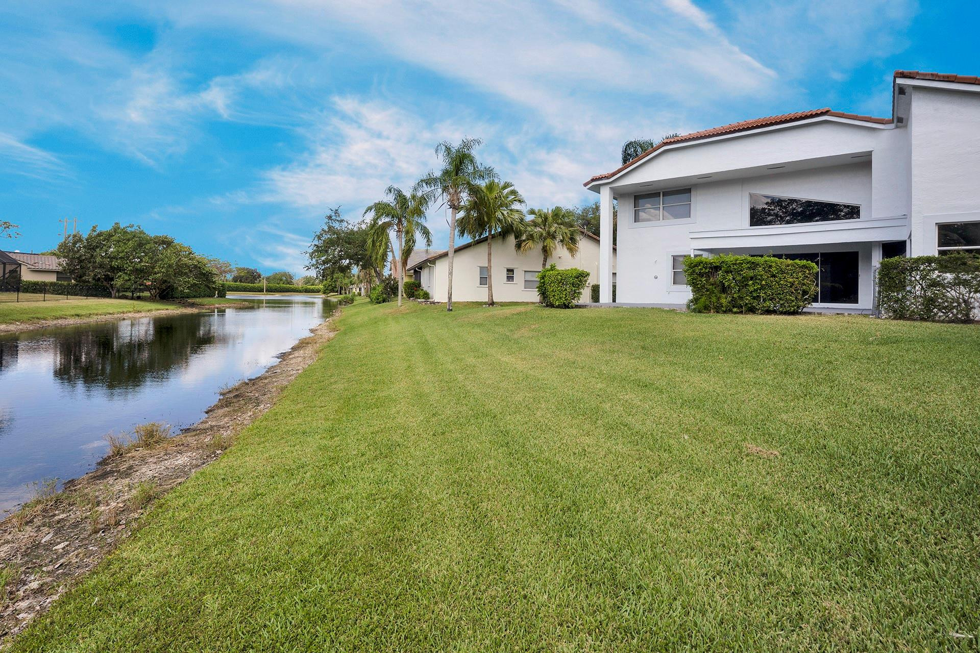 10210 NW 48 Court