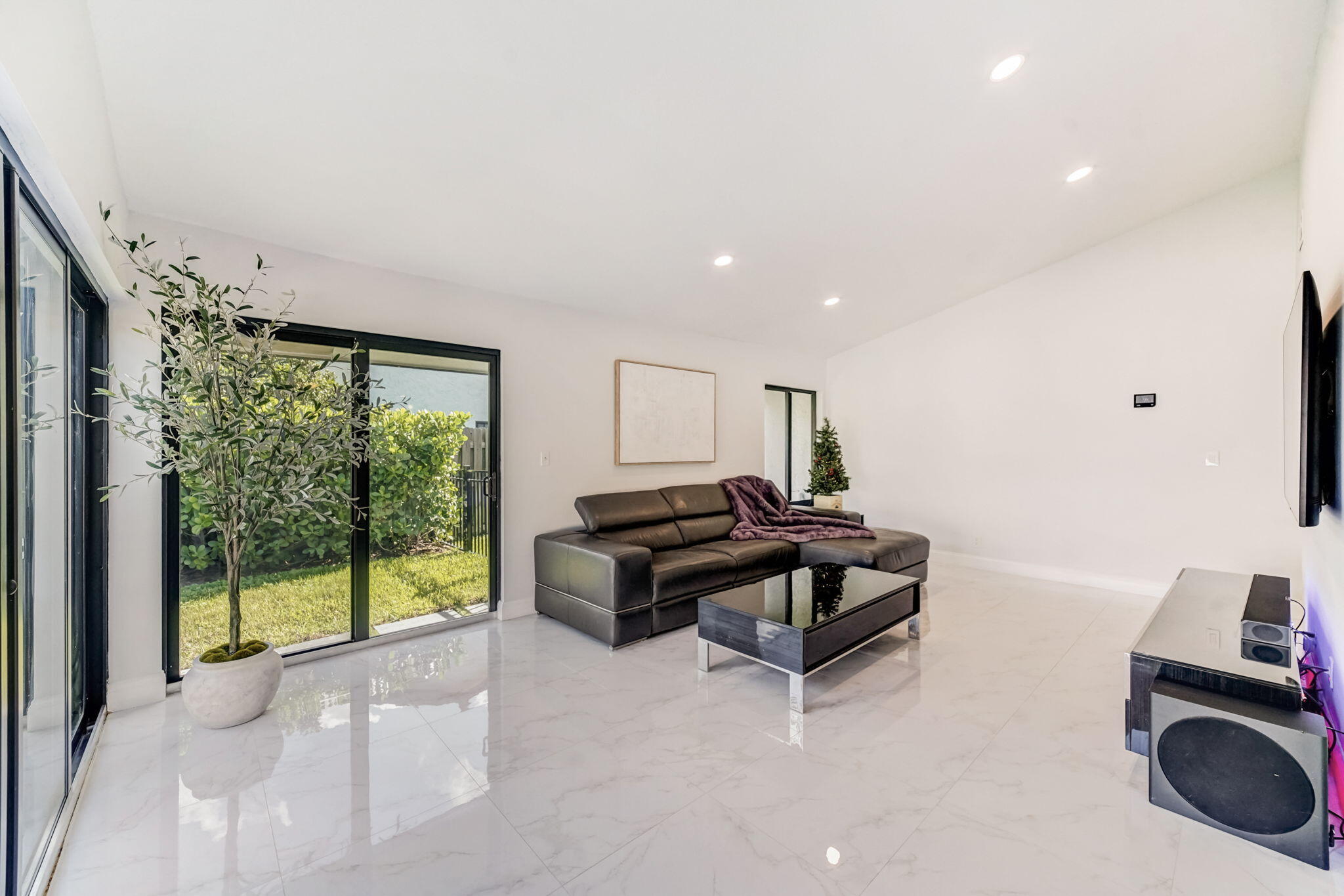 2393 NW 30th Road