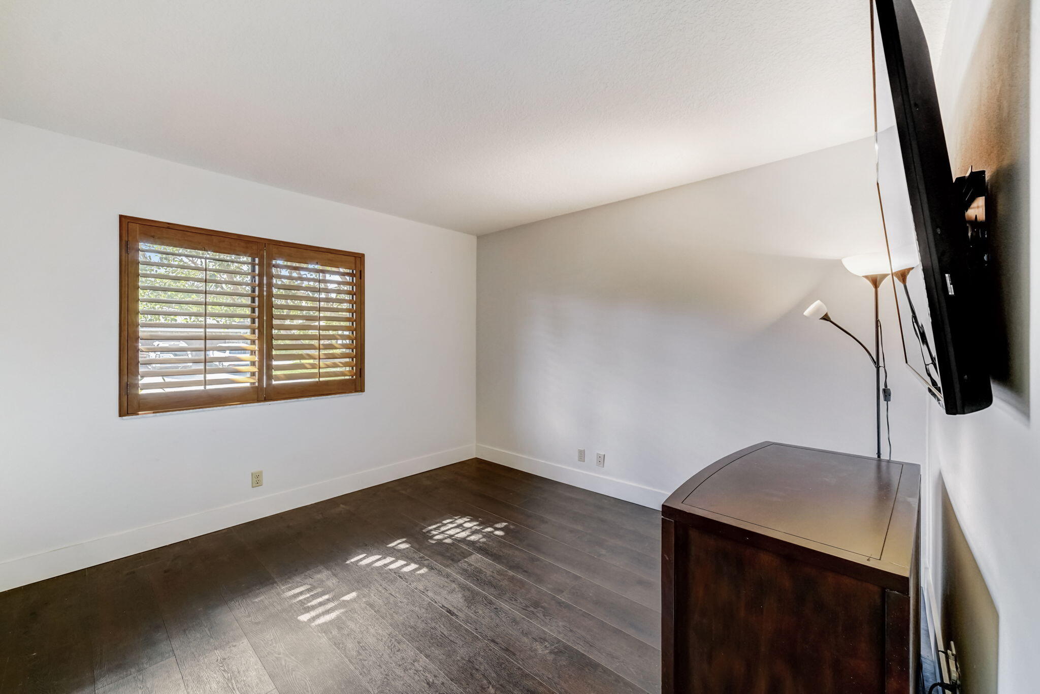 2393 NW 30th Road