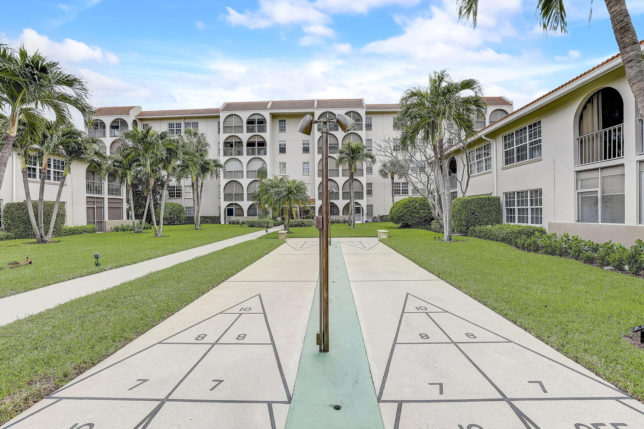 250 NE 20th Street 206
