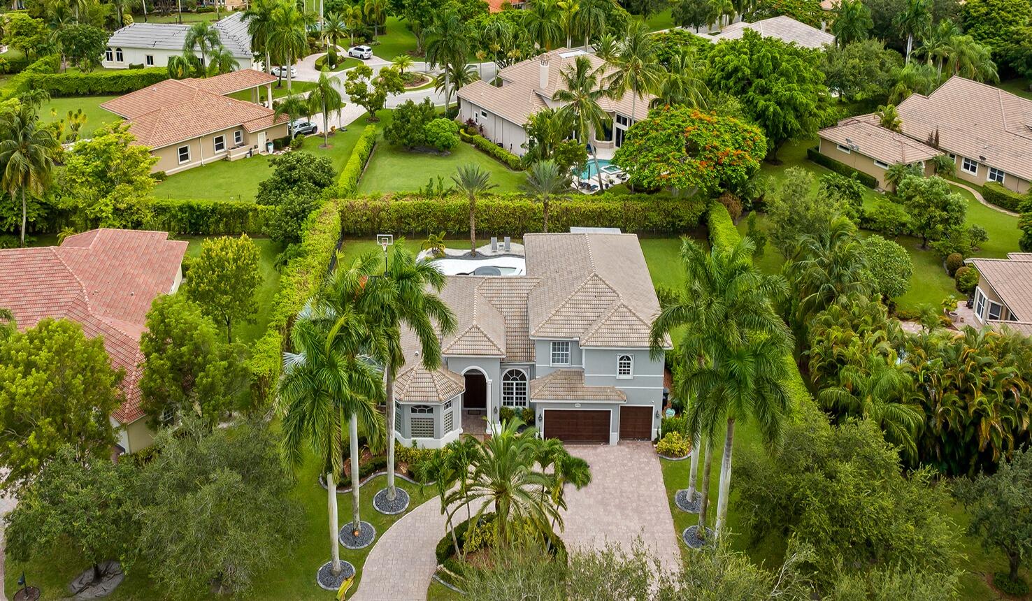 10162 NW 69th Manor