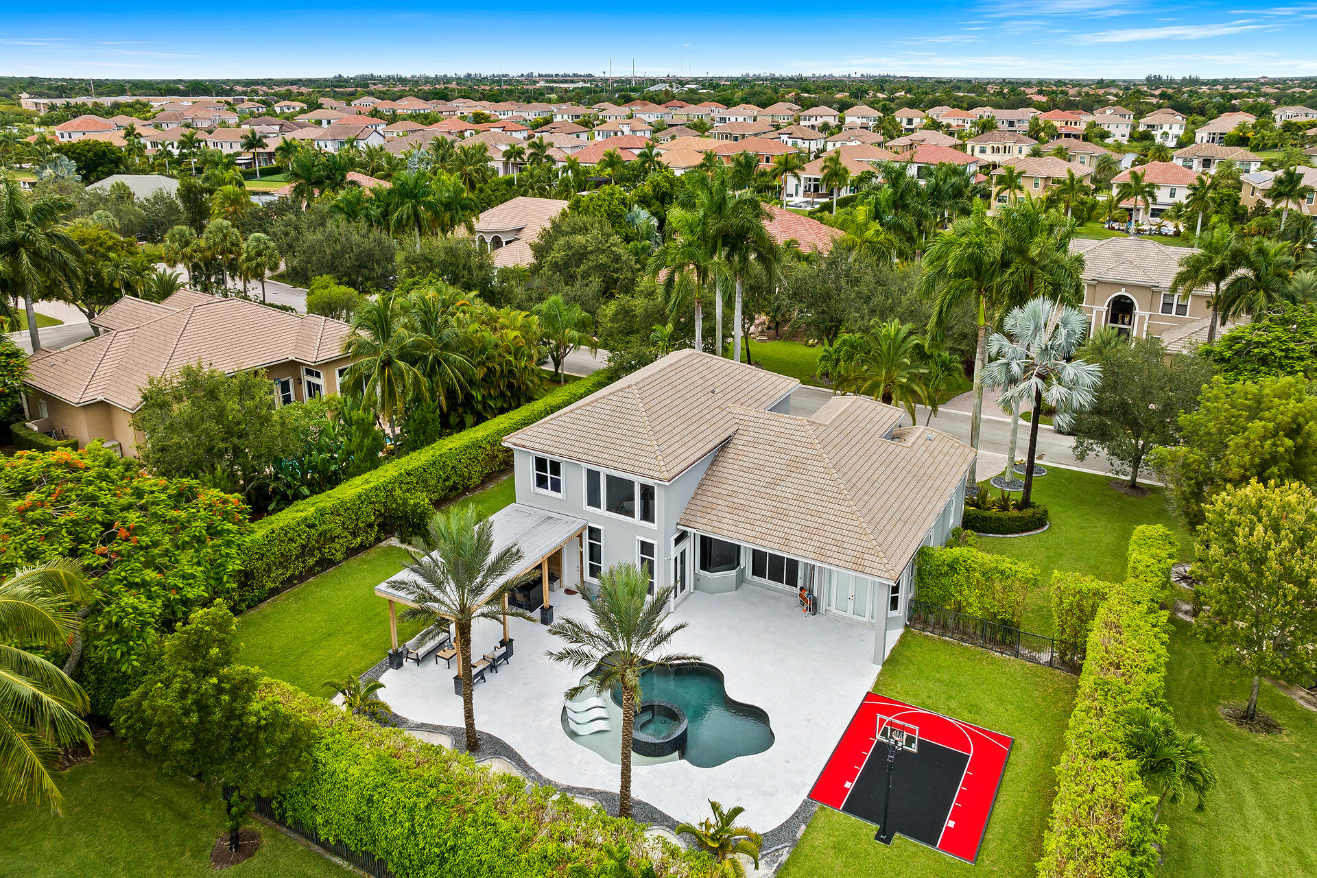 10162 NW 69th Manor